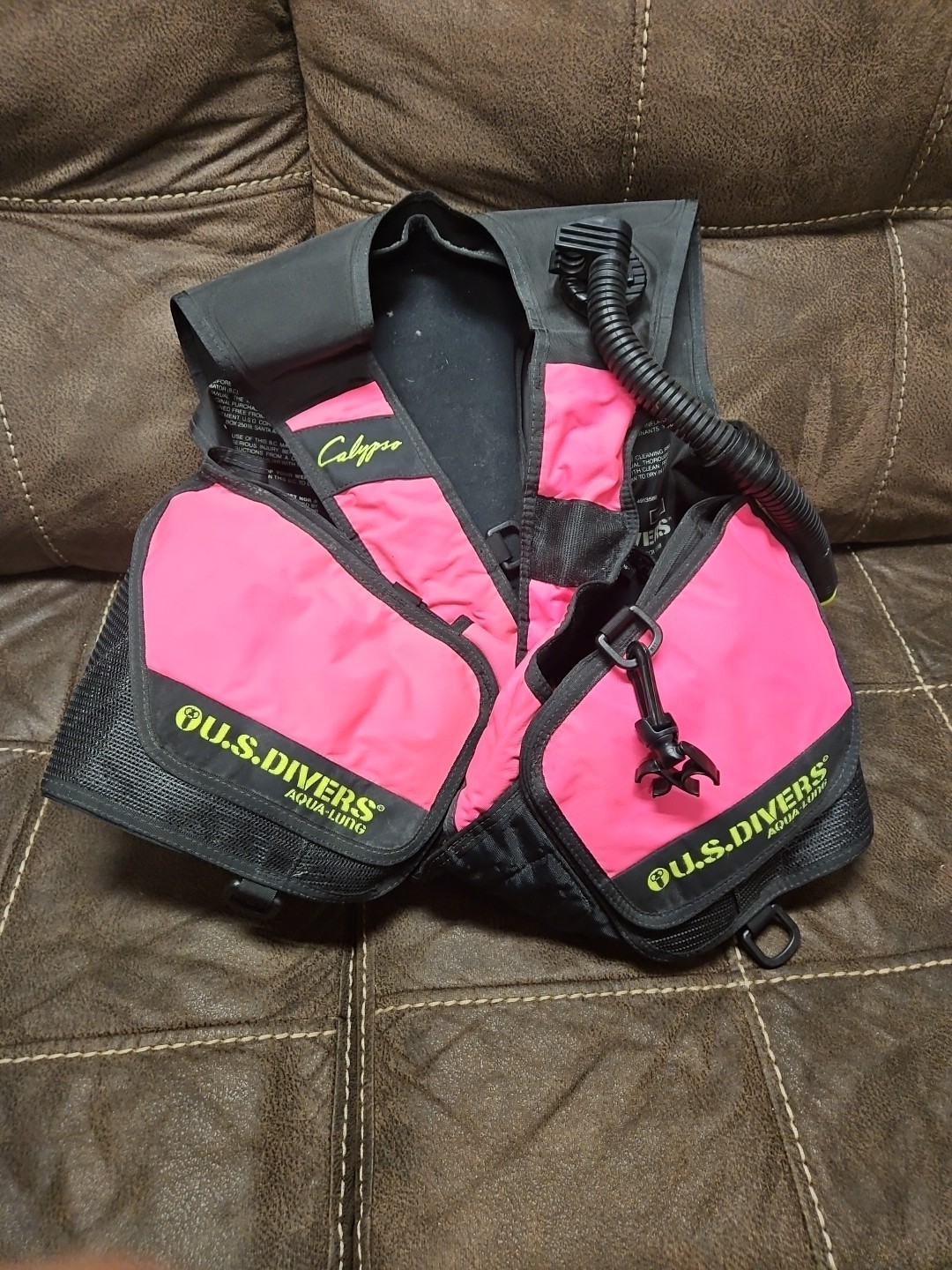 Us Divers Aqua Lung Calypso Pink Vest Size Small Untested