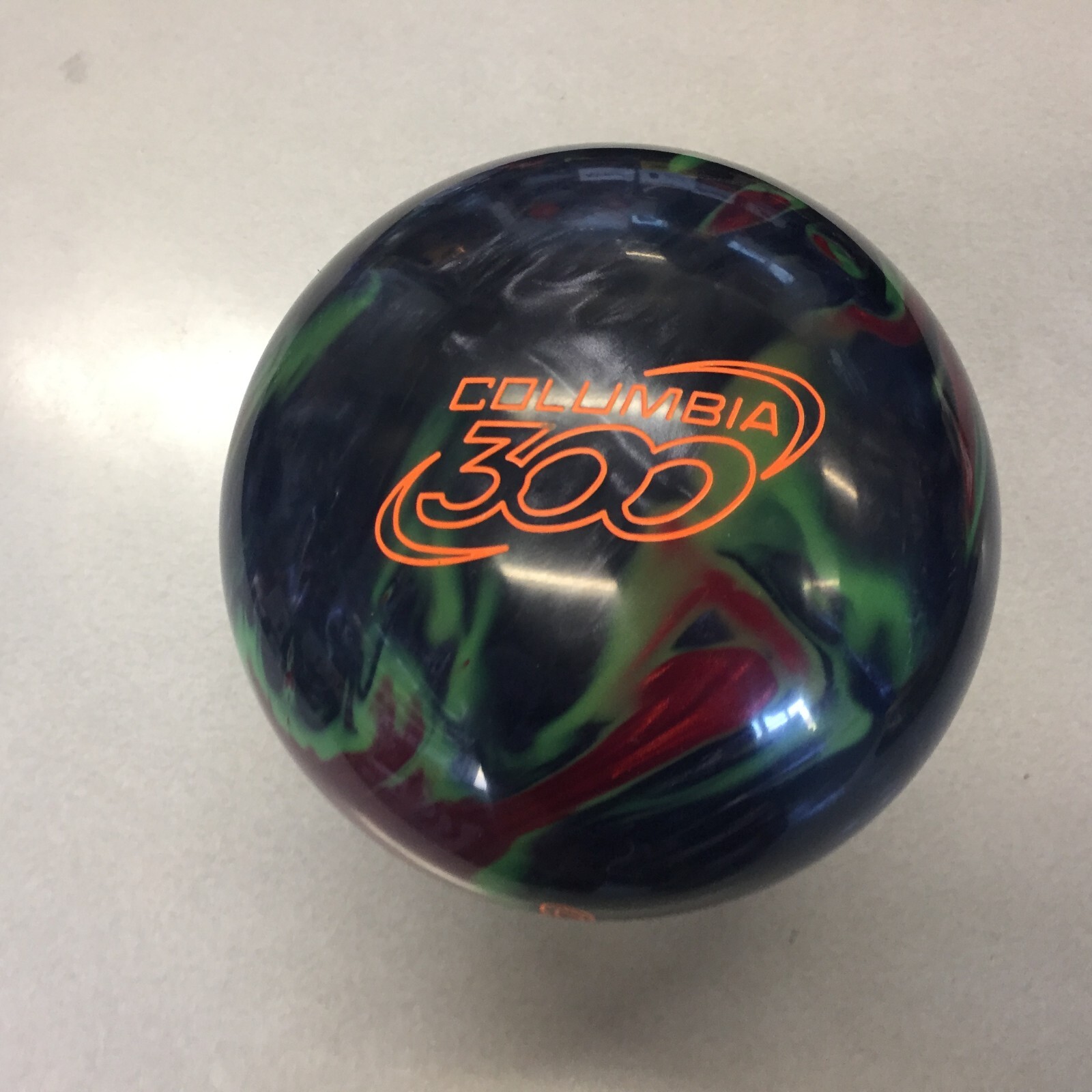Columbia 300 High Speed Hybrid 1ST QUALITY BOWLING ball 16 lb new in box #128o