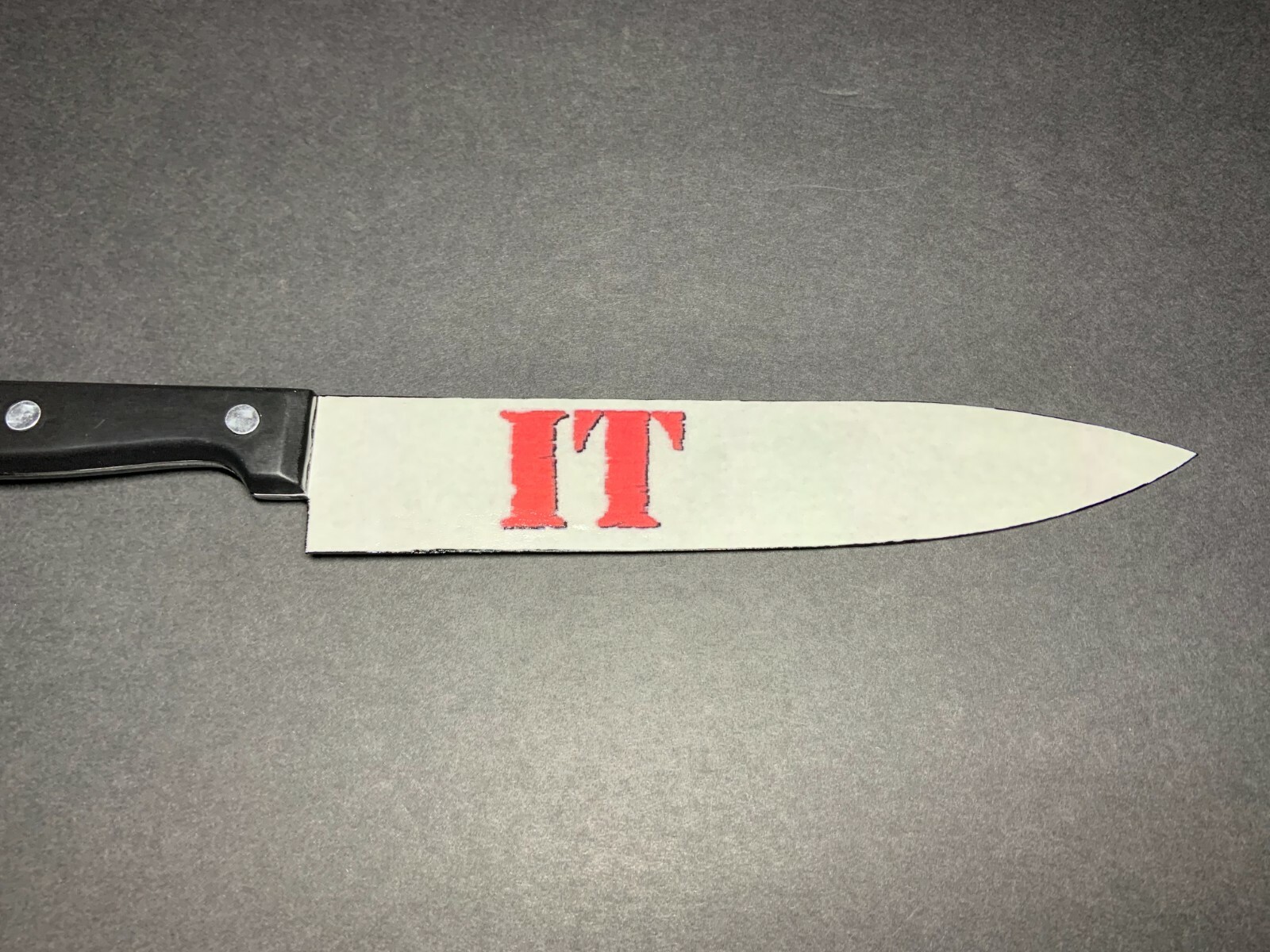 Pennywise IT 1990 Stephen King Knife
