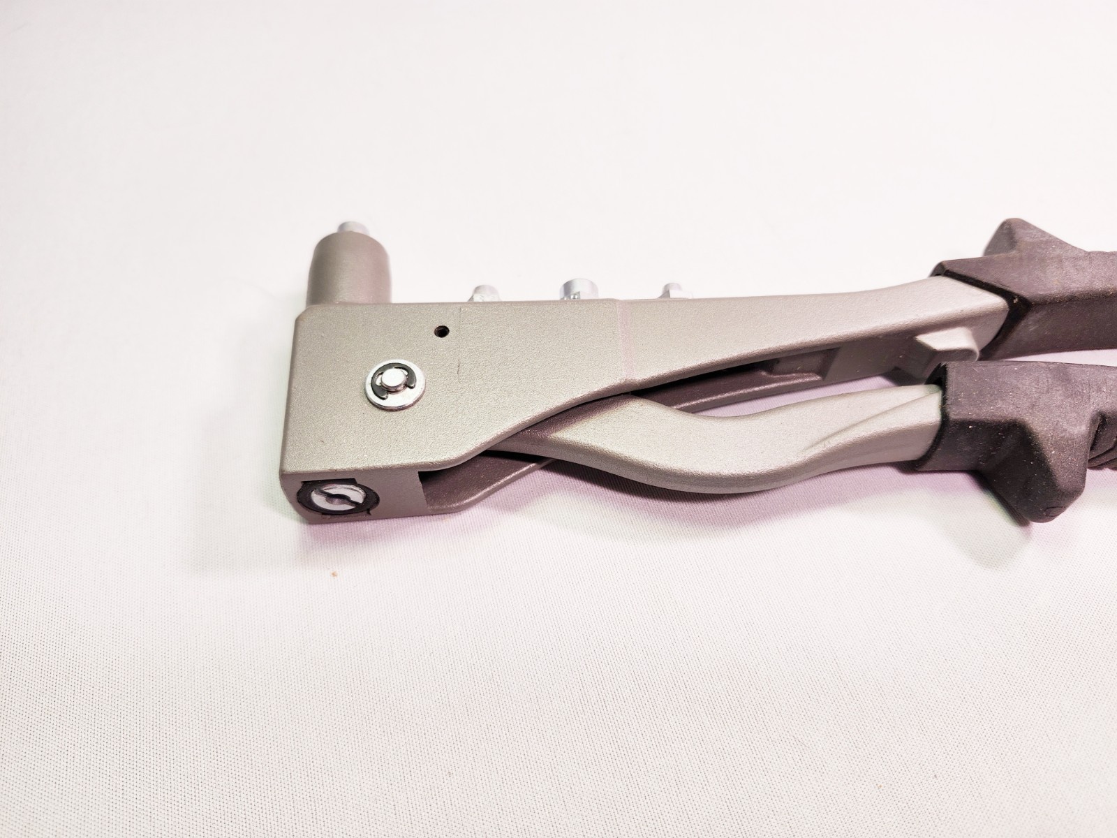 Teng Tools Heavy Duty Hand Rivet Gun Tool Aluminum Steel & Stainless Steel HR01