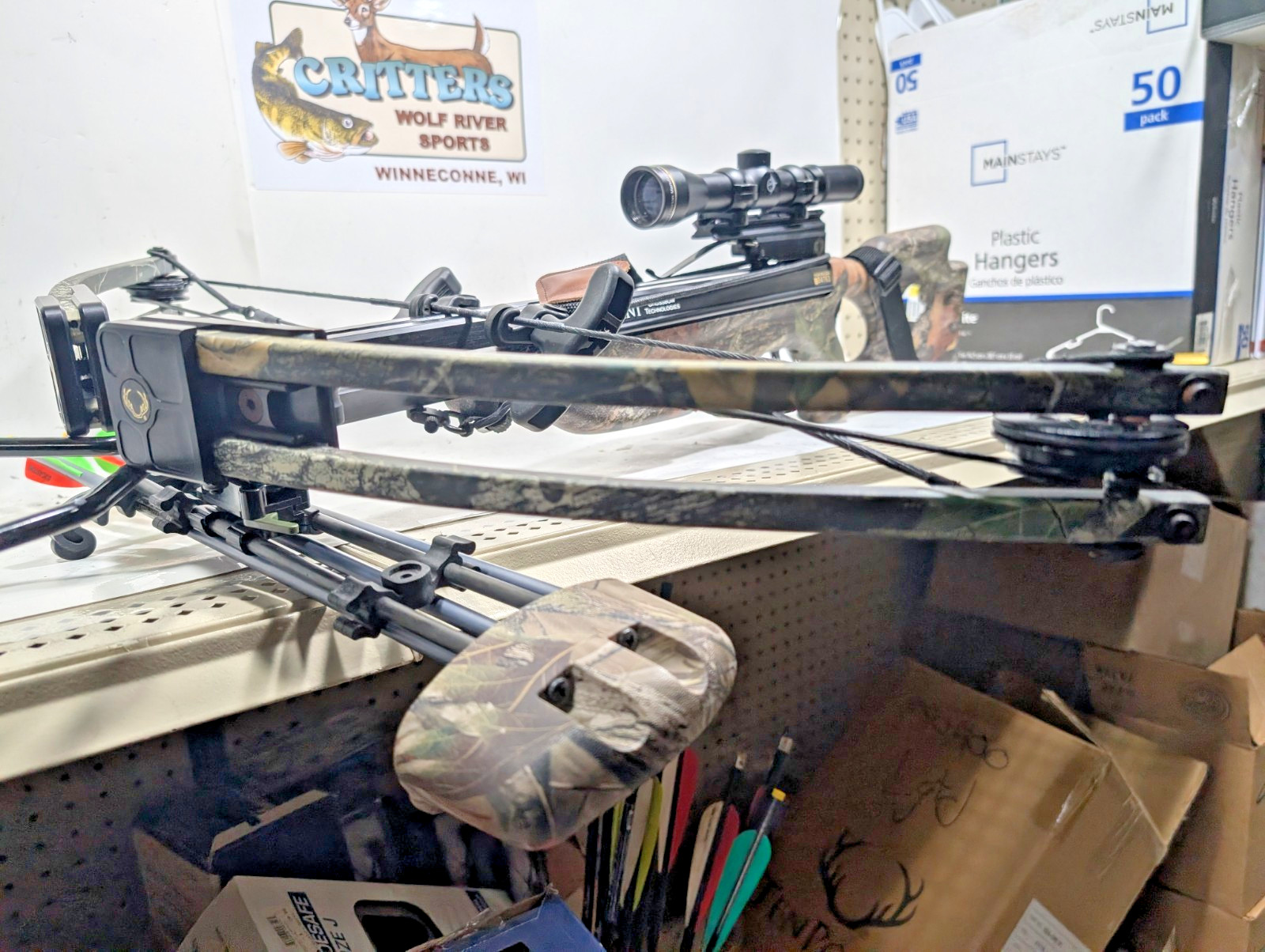 TenPoint TL4 Crossbow Pkg with Rope Cocking Device, Quiver, Bolts and Scope