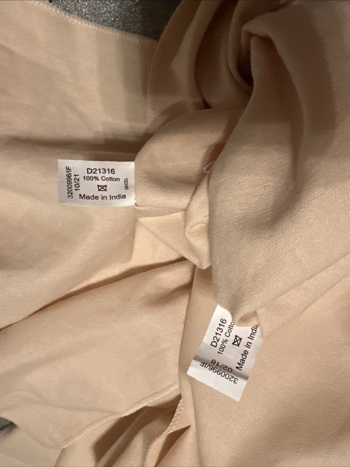 Authentic Louis Vuitton Dust Cover Bag, Beige “22x15” Envelope Type
