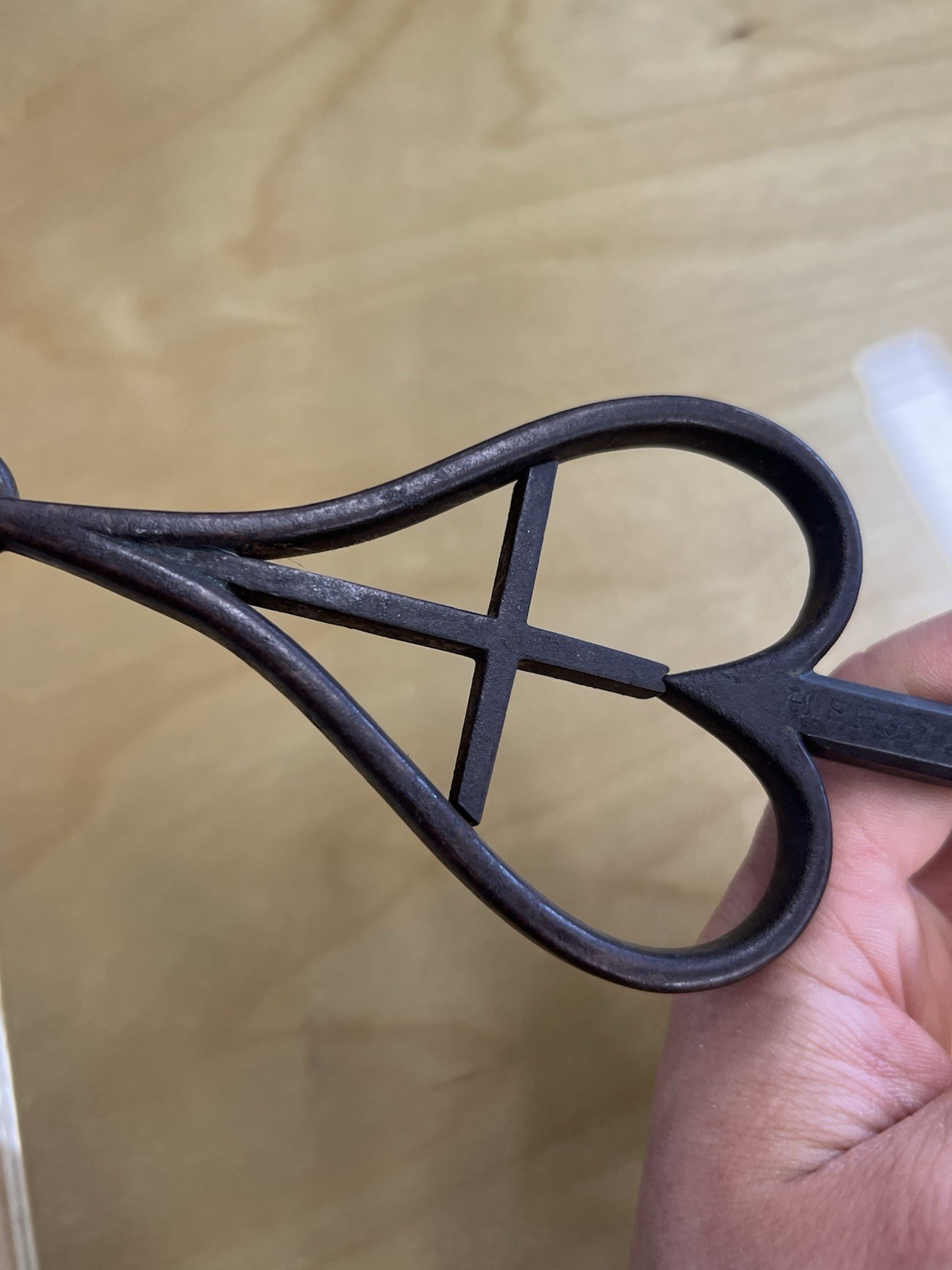 ANTIQUE BLACKSMITH NAUTICAL IRON WORK MARLIN ROPE SPIKE SIGNED " H. SHUMAN "
