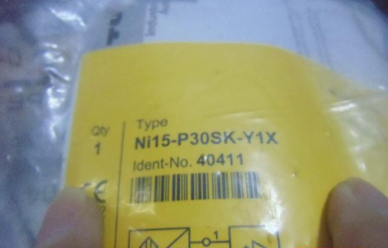 1pcs New Turck Proximity Sensor Switch Ni15-P30SK-Y1X  free shipping