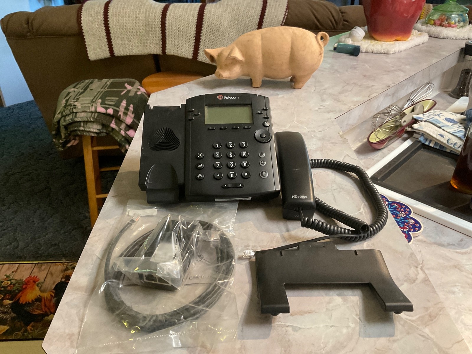 Polycom - Model VVX 301 Voice over internet provider or VOIP phone