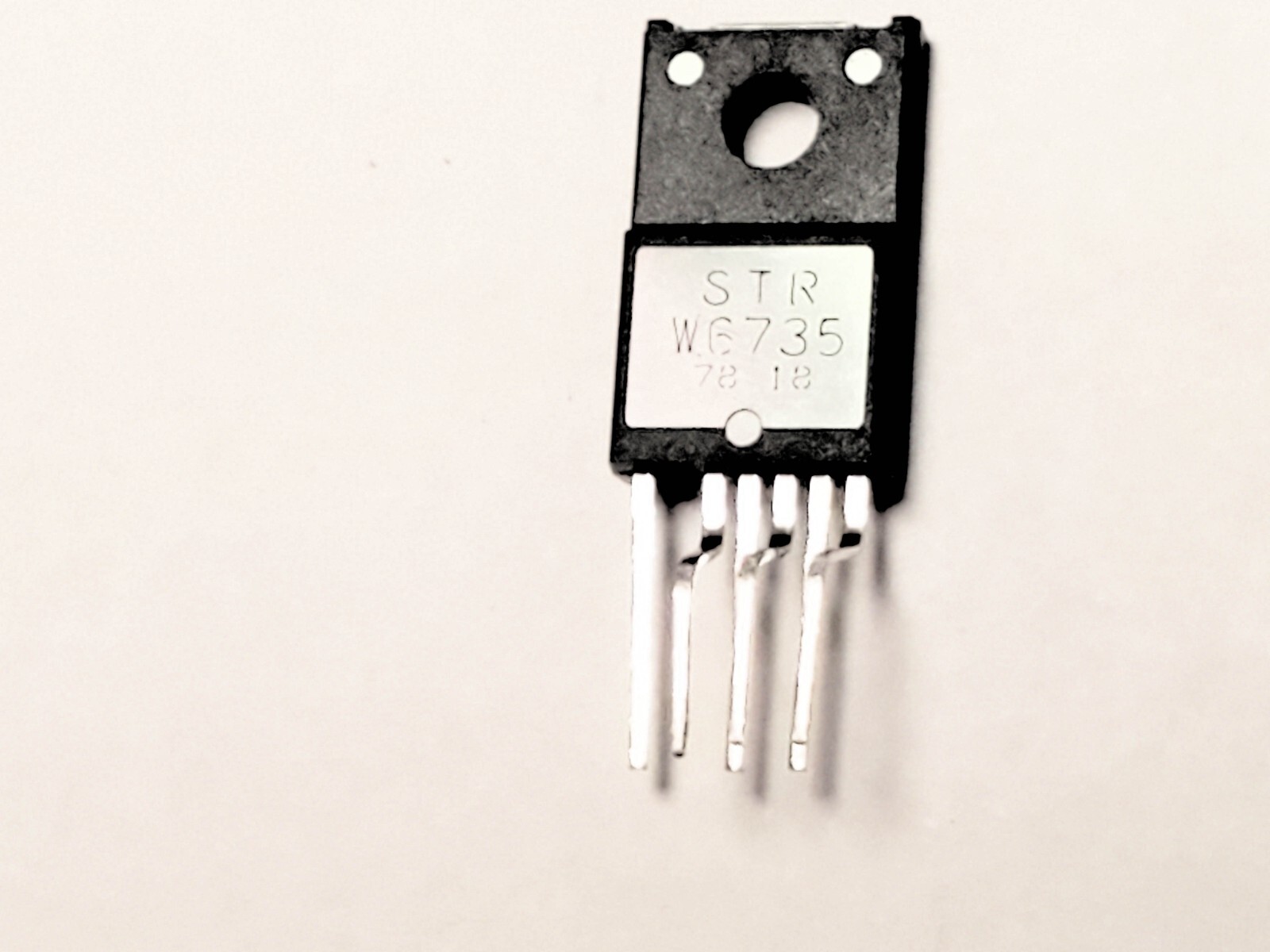 STRW6735 "Original" SANKEN IC 1  pc