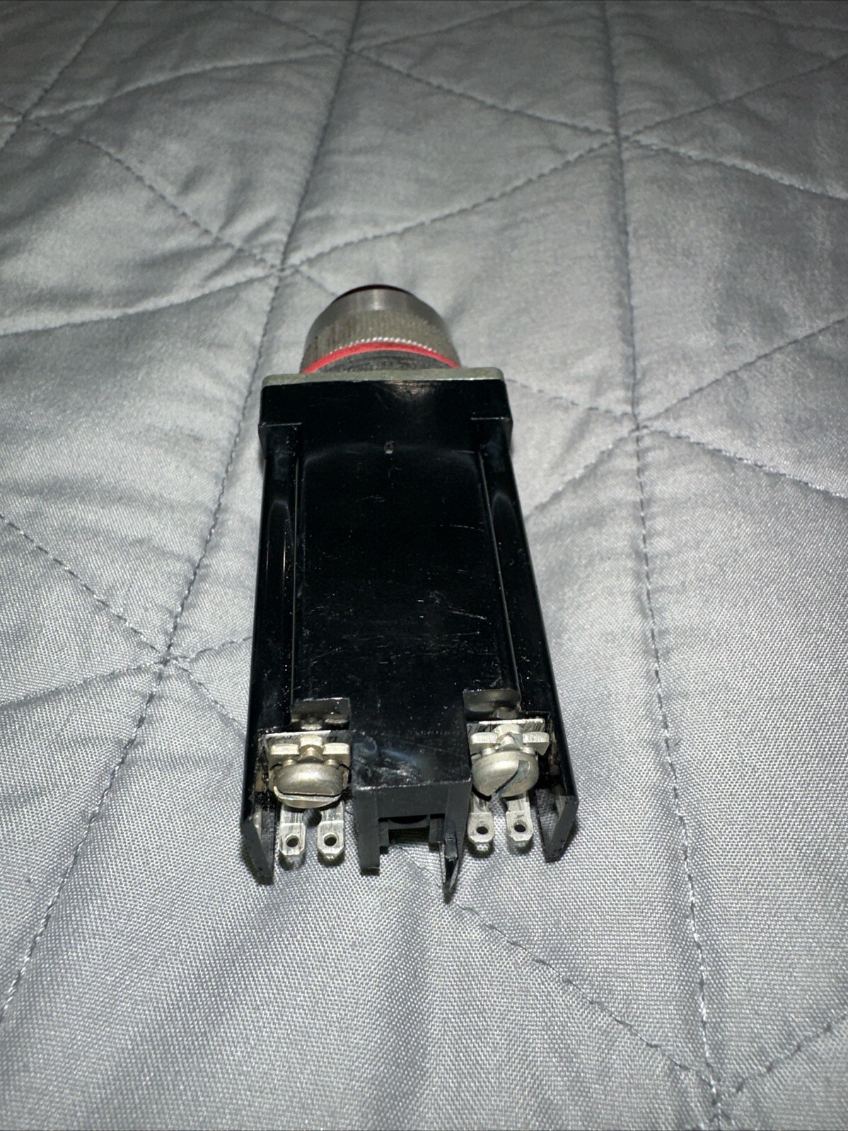 Allen-Bradley Catalog 800MR-P16S Series D Red Indicator Light