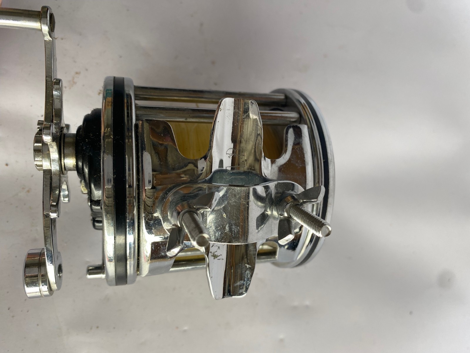 Vintage Penn 3/0 Senator Fishing Reel. Metal Spool Non-Slip Gears