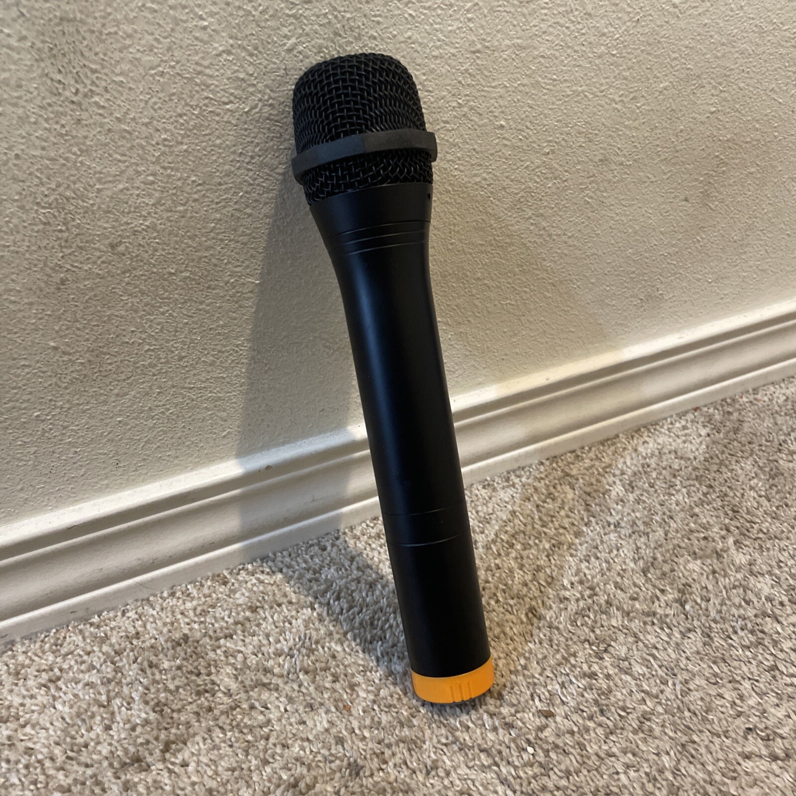 Singtronic Karaoke Microphone - (Orange)