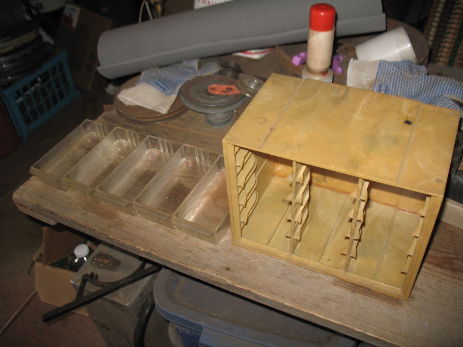 VTG CABINET DRAWER LOT 5 PLASTIC AKRO MILS PM-1 GOOD CONDITION 20-501 & P1