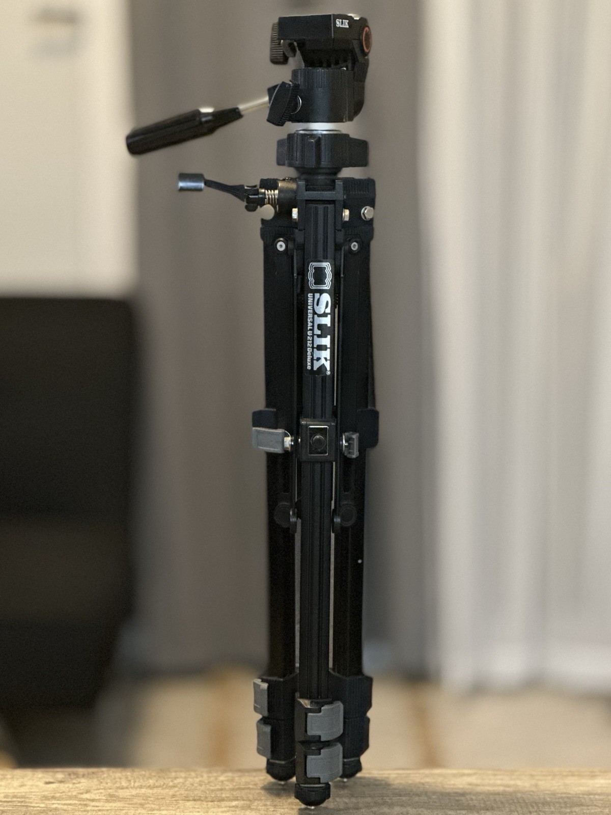 SLIK Universal U212 Deluxe Camera Tripod Quick Release Mount Professional U-212