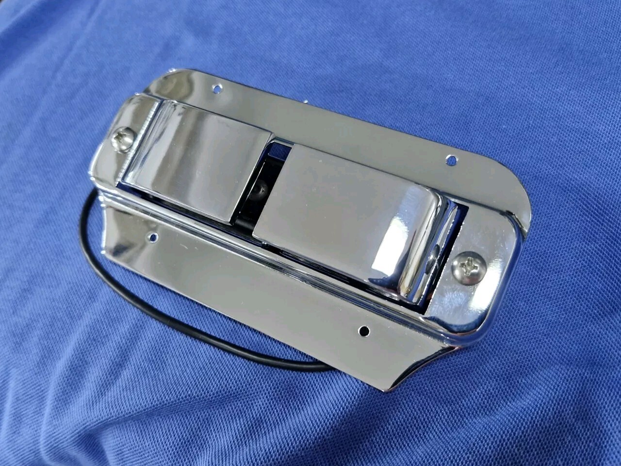 Horseshoe bridge pickup Replacement for Rickenbacker 4001- 4001s- 4003 bass.