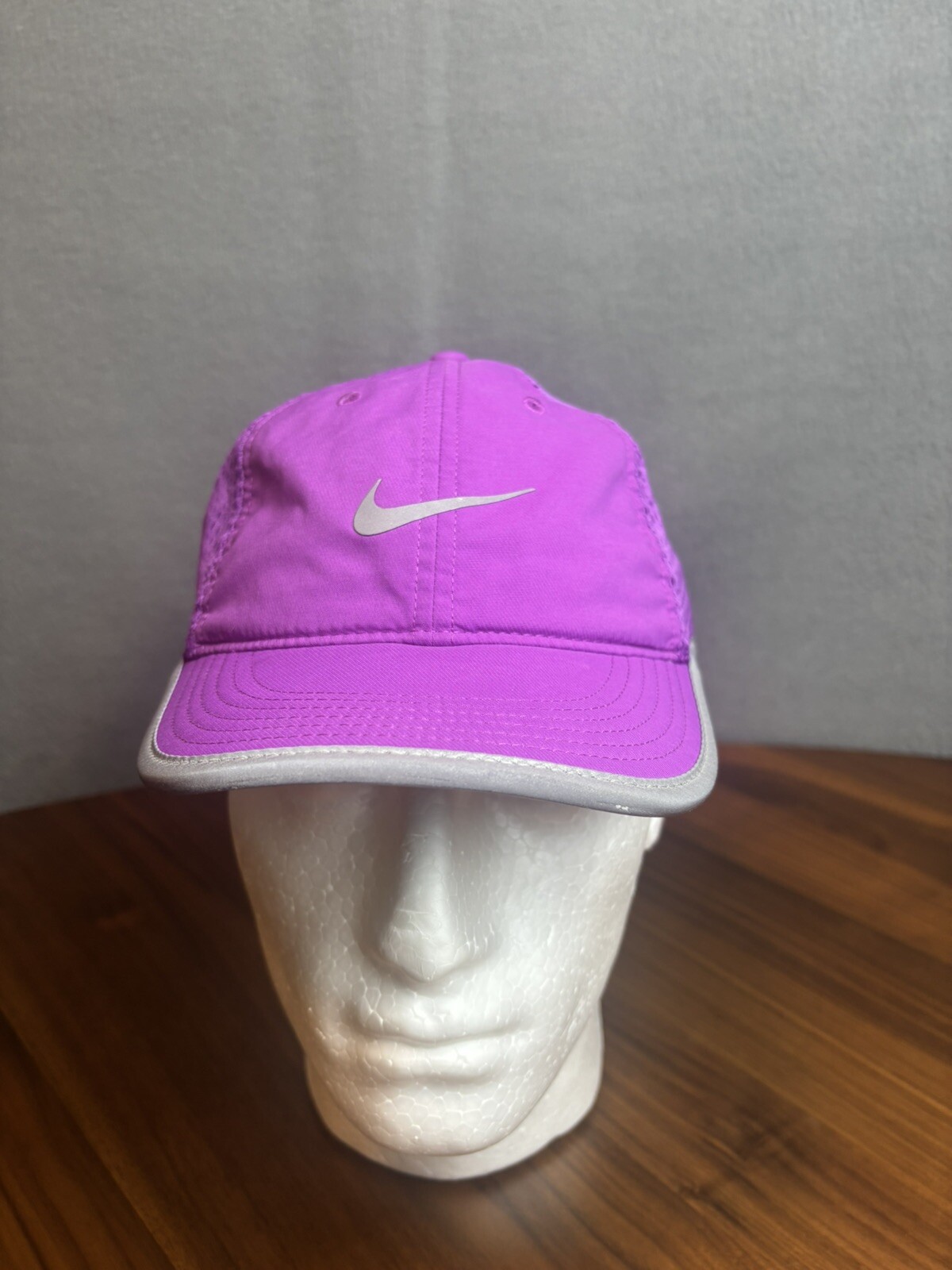 Nike Featherlight Dri-Fit Tennis Athletic Running Hat Cap Adjustable Just Do It