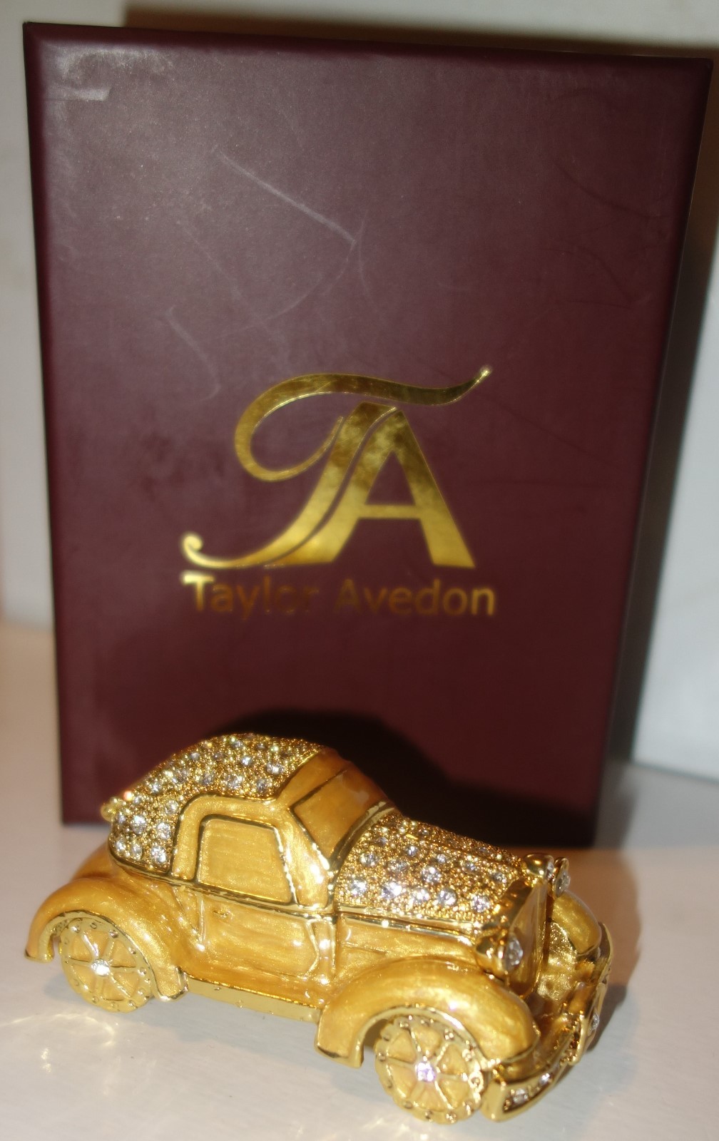 Taylor Avedon Collectible car Treasure Chest new + box $140