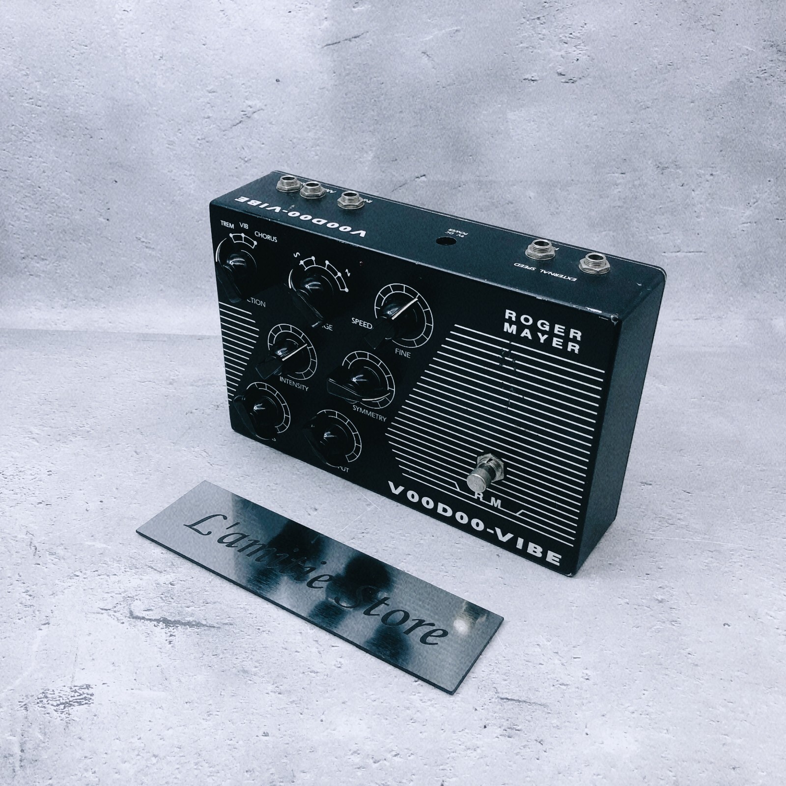 Roger Mayer VooDoo-Vibe Guitar Effect Pedal Chorus Tremolo Vibrato VooDooVibe JP