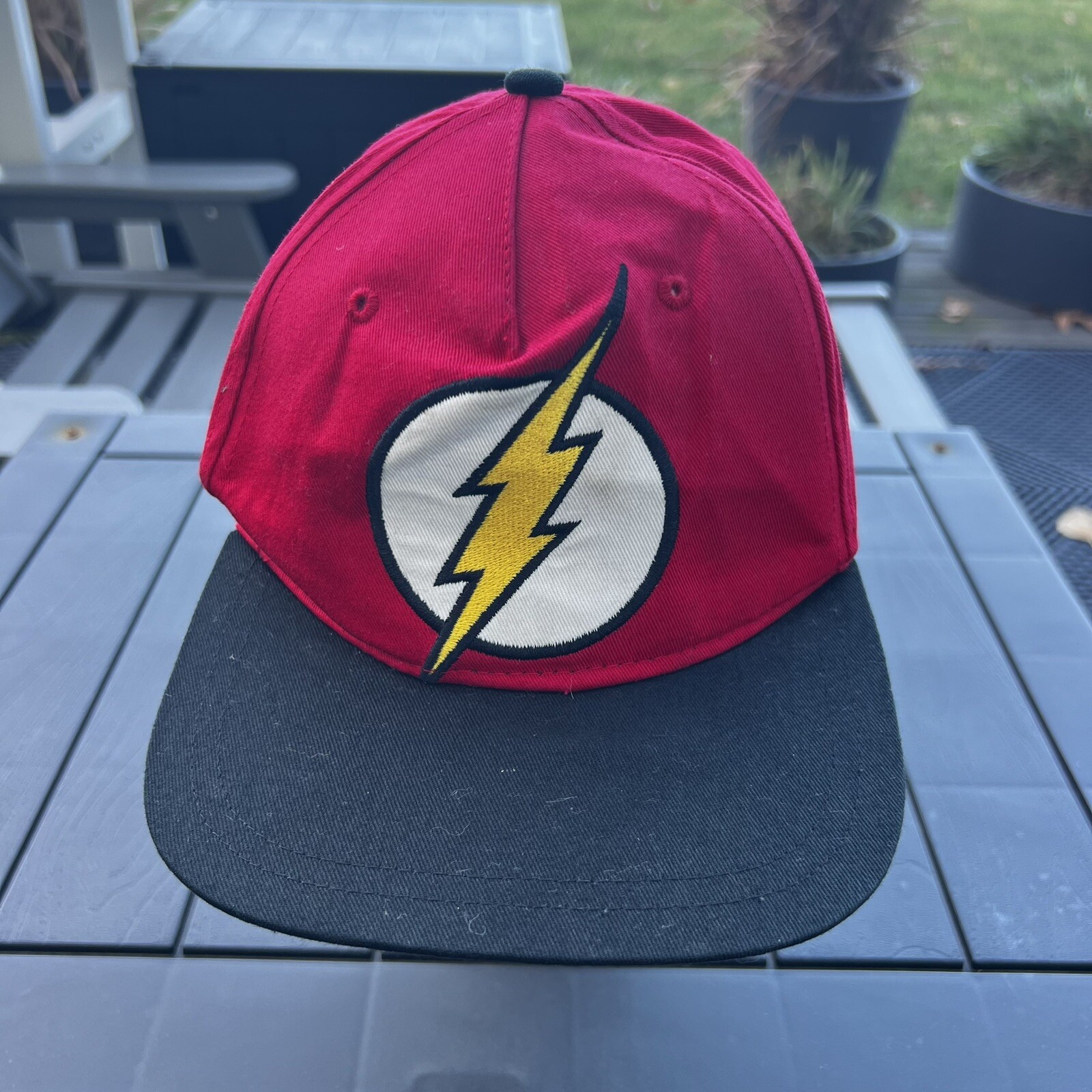 Flash DC Comics Logo on Youth Red Hat Cap w Black Bill Goofy Hat CO.