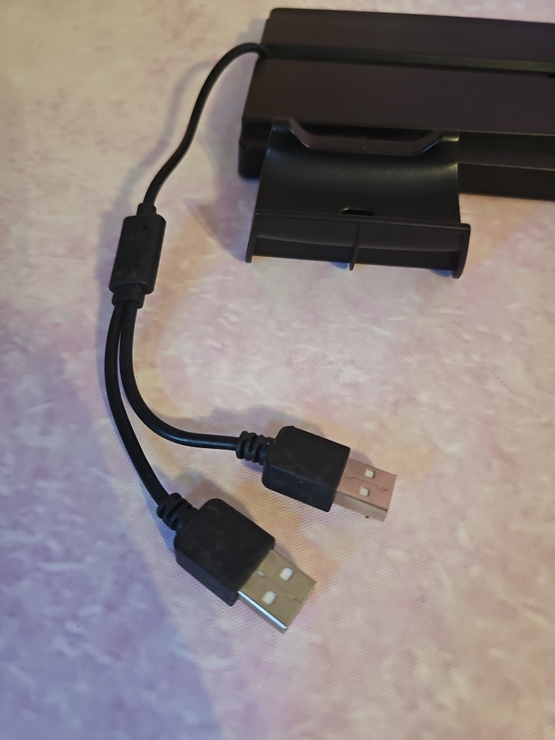 PS5 Controller Charging Dock iplay HBP-269 Vertical Holder USB Charging Station