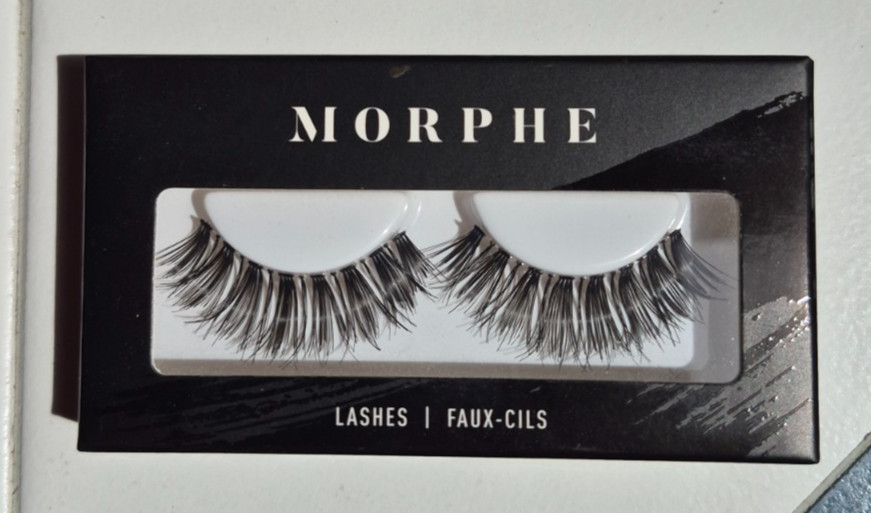 Morphe Lashes - "HOLLYWOOD HILLS" - Full yet Wispy Eye Lashes - NEW
