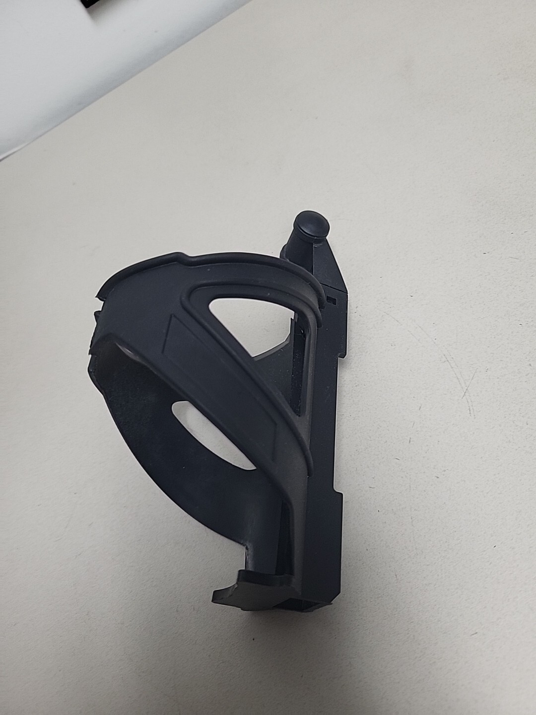 Ignite Elliptical Cupholder (125D)