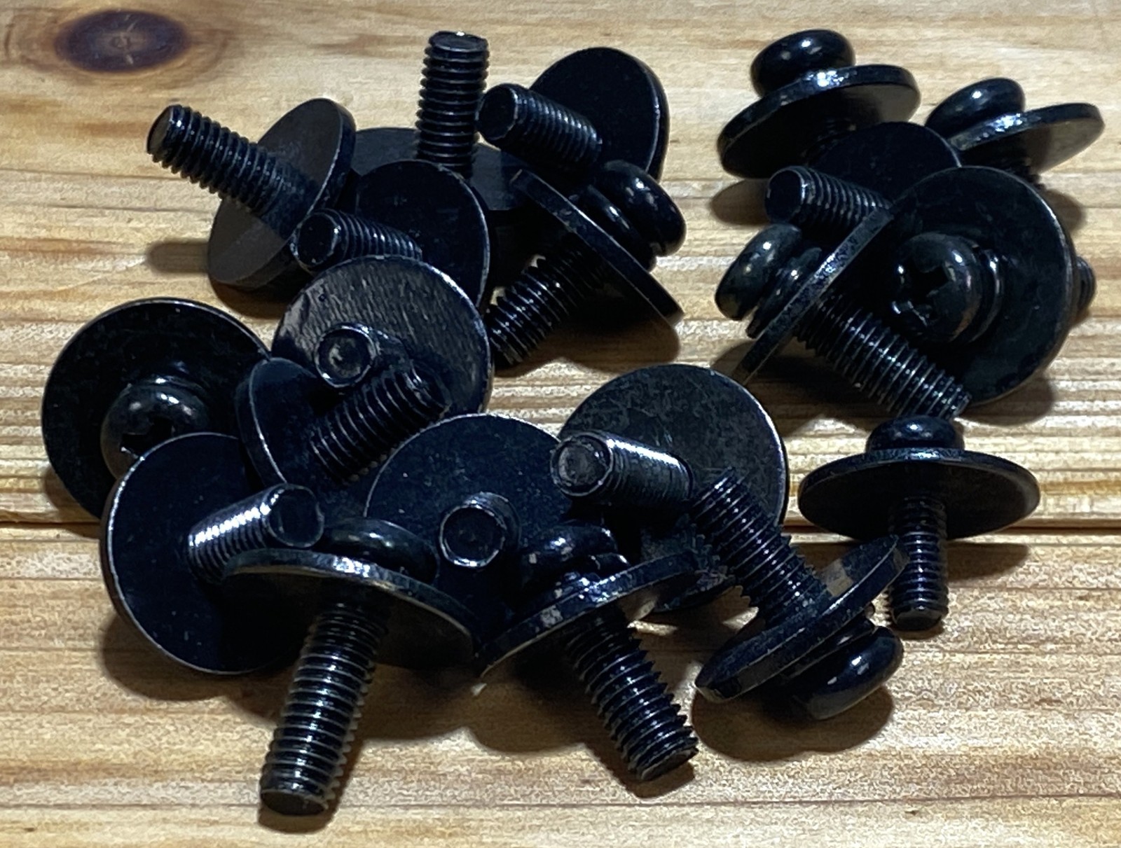 20 Black M5 Drum Lug Screws