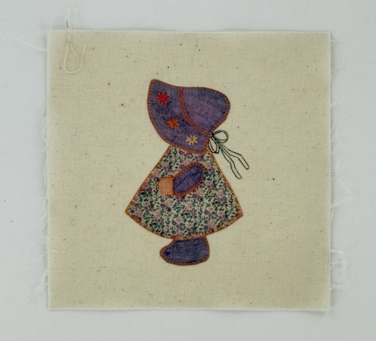 Vintage Quilt 5”x5” Square Sunbonnet Sue Iron-on Motif Unbleached Cotton NOS #1