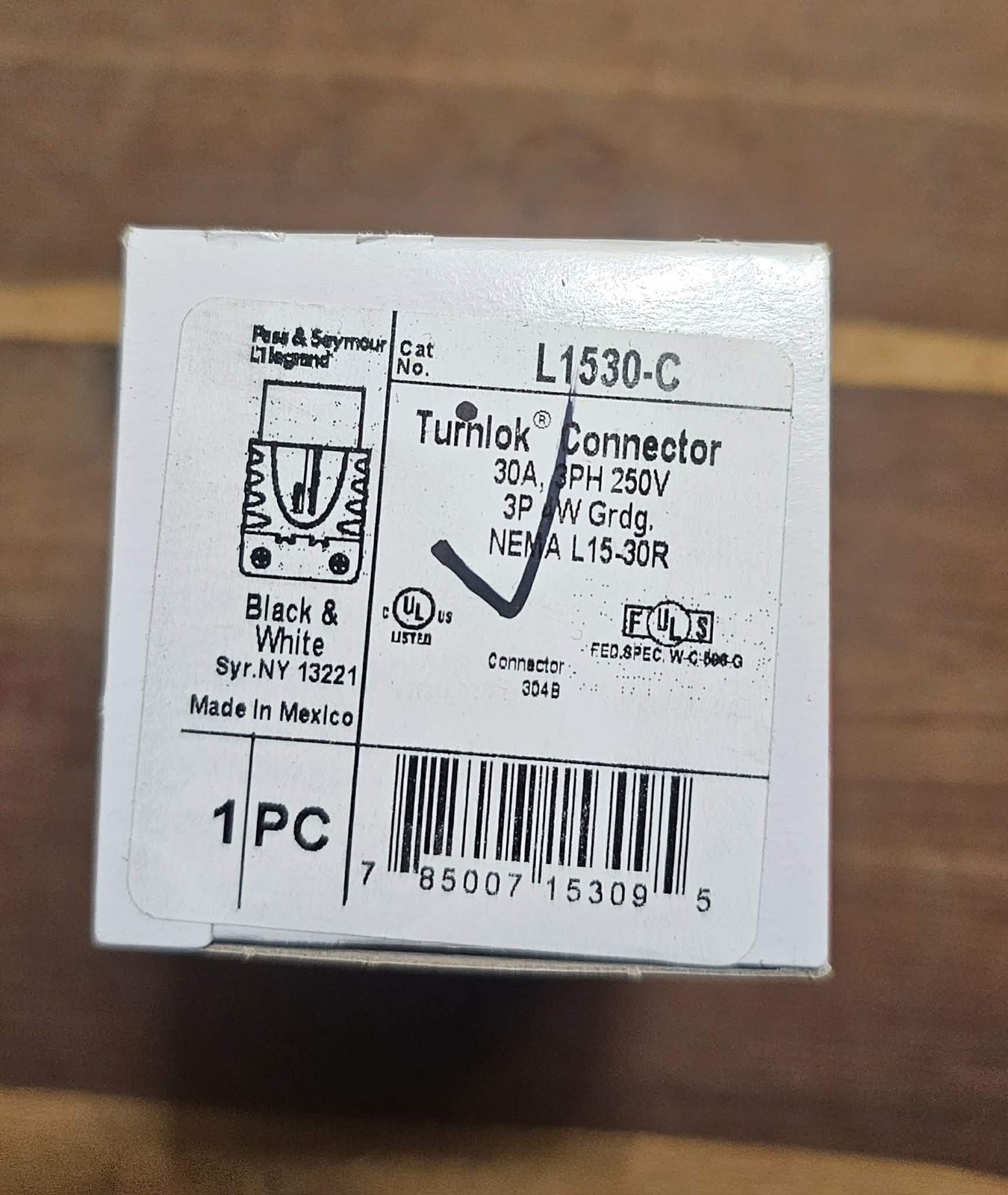 Pass & Seymour L1530-C 30A Twist Turn Locking Connector L15-30R Turnlok 250V New