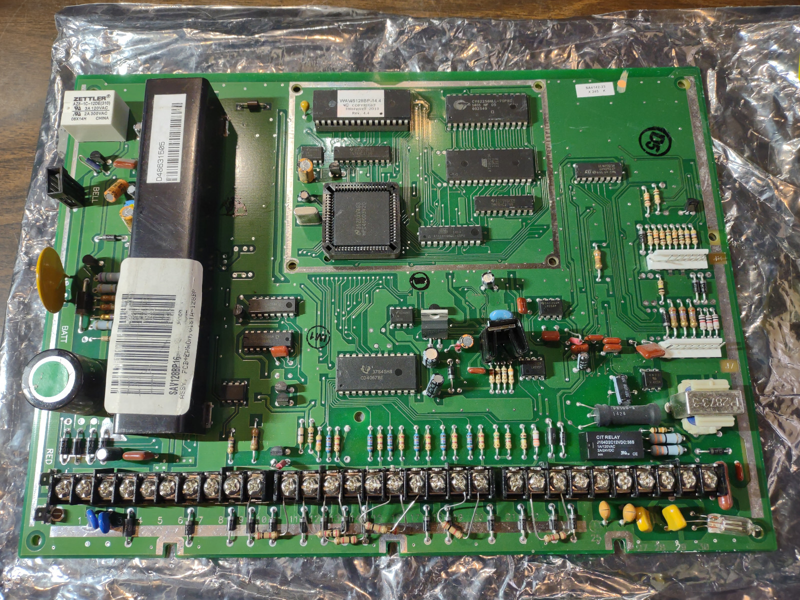 Honeywell Ademco Vista 128BP Control Board. Firmware 14.4, SAV128BP16, SA4142-23