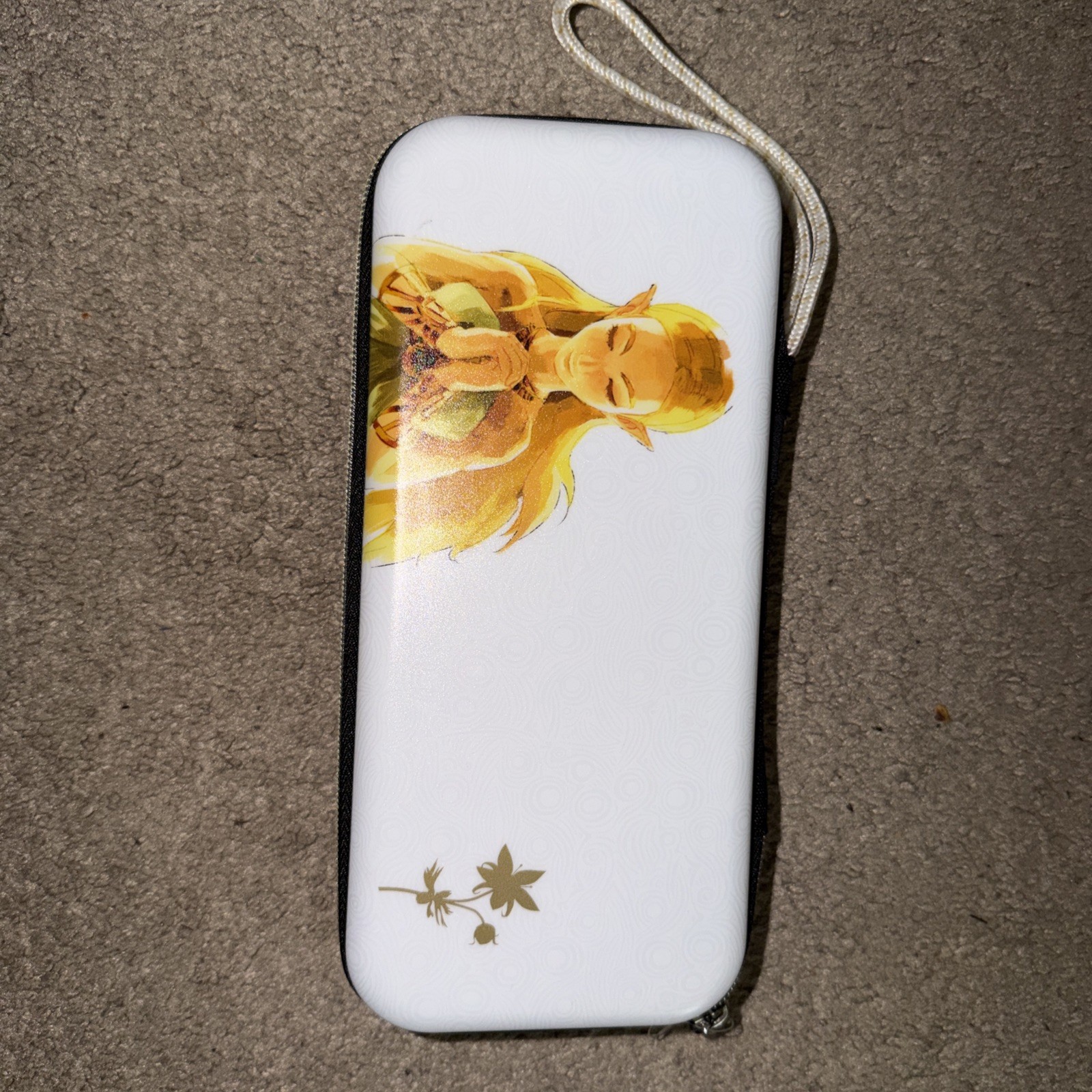 Princess Zelda Pro Slim Case for Nintendo Switch EUC