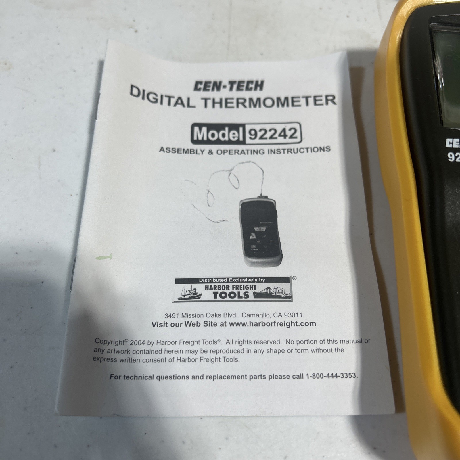 CEN-TECH 92242 digital thermometer with K type probe