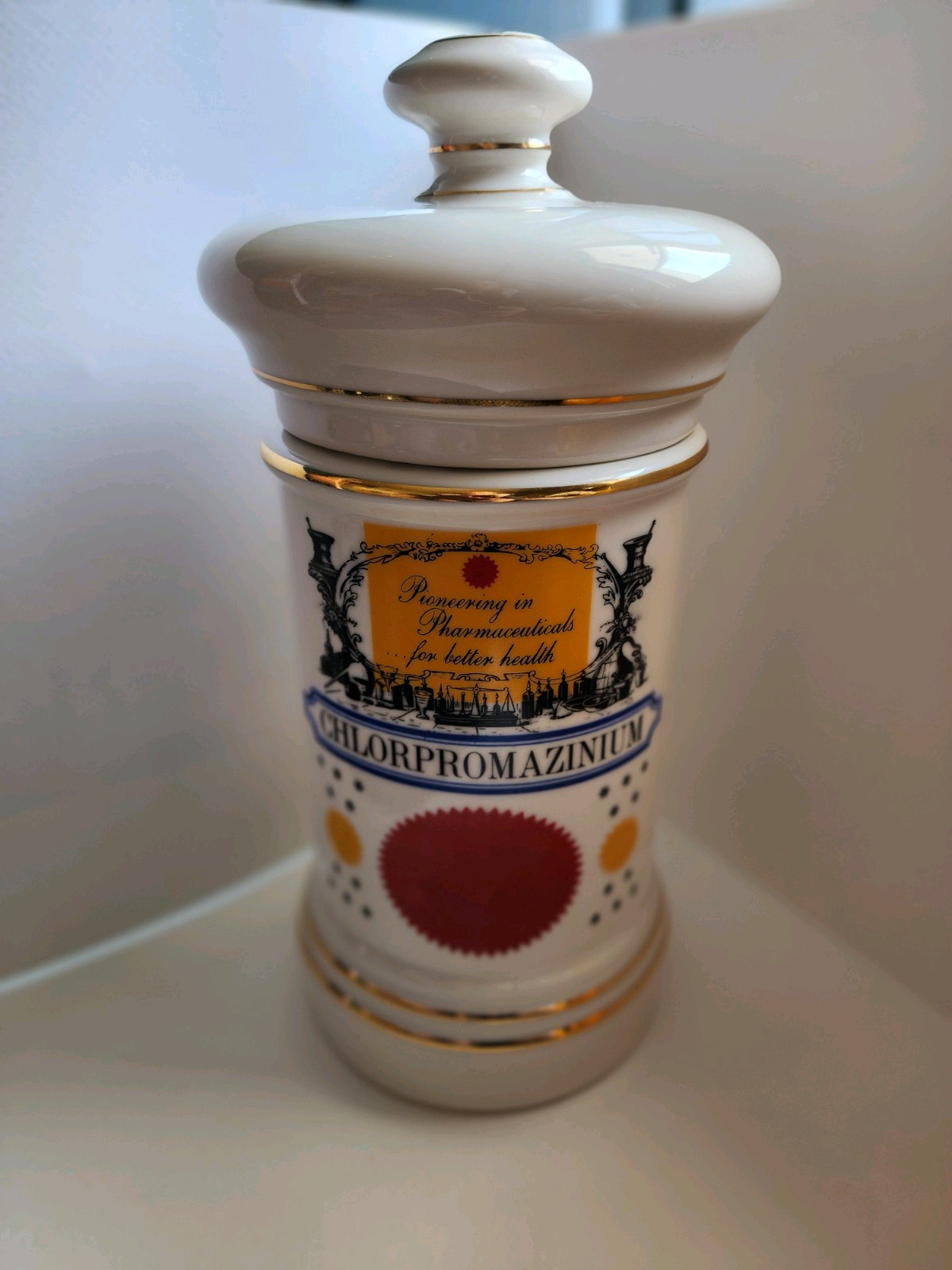 Vintage French CHLORPROMAZINIUM SK&F Porcelain Display Jar w/Lid Smith Kline