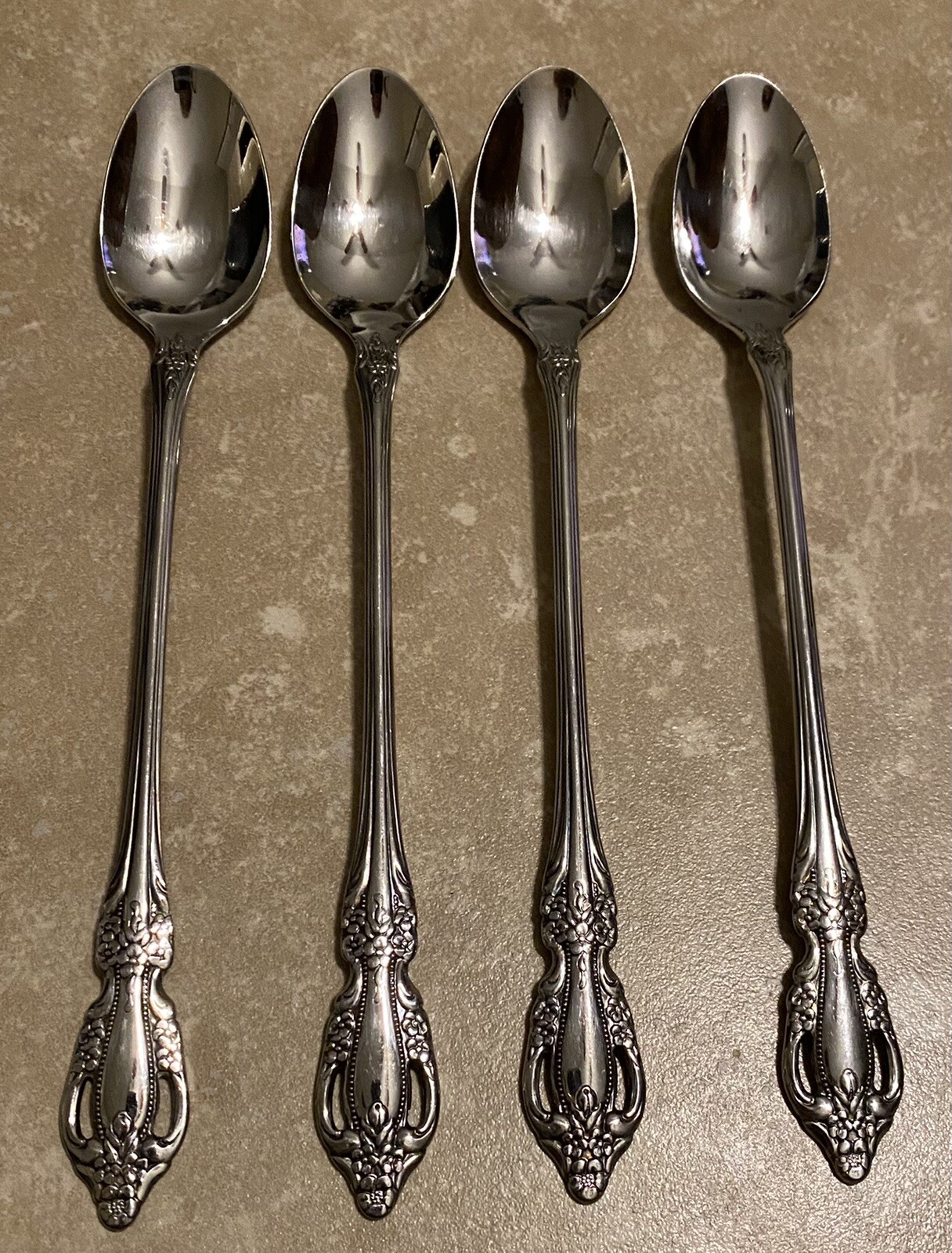 Oneida Distinction Deluxe RAPHAEL Stainless 7 1/2" Iced Tea Spoons Set(s) of 4
