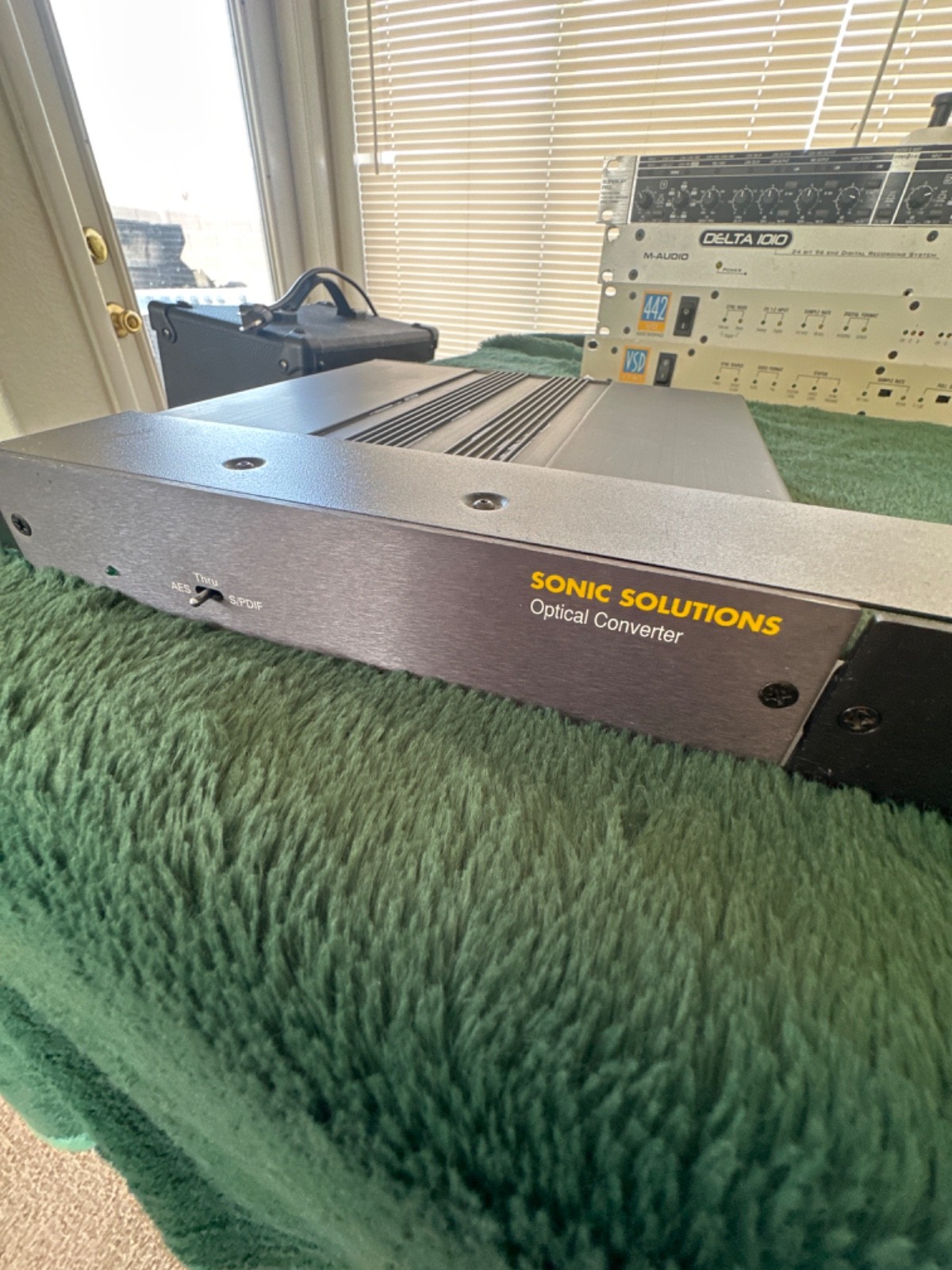 Sonic Solutions Opto Optical Converter