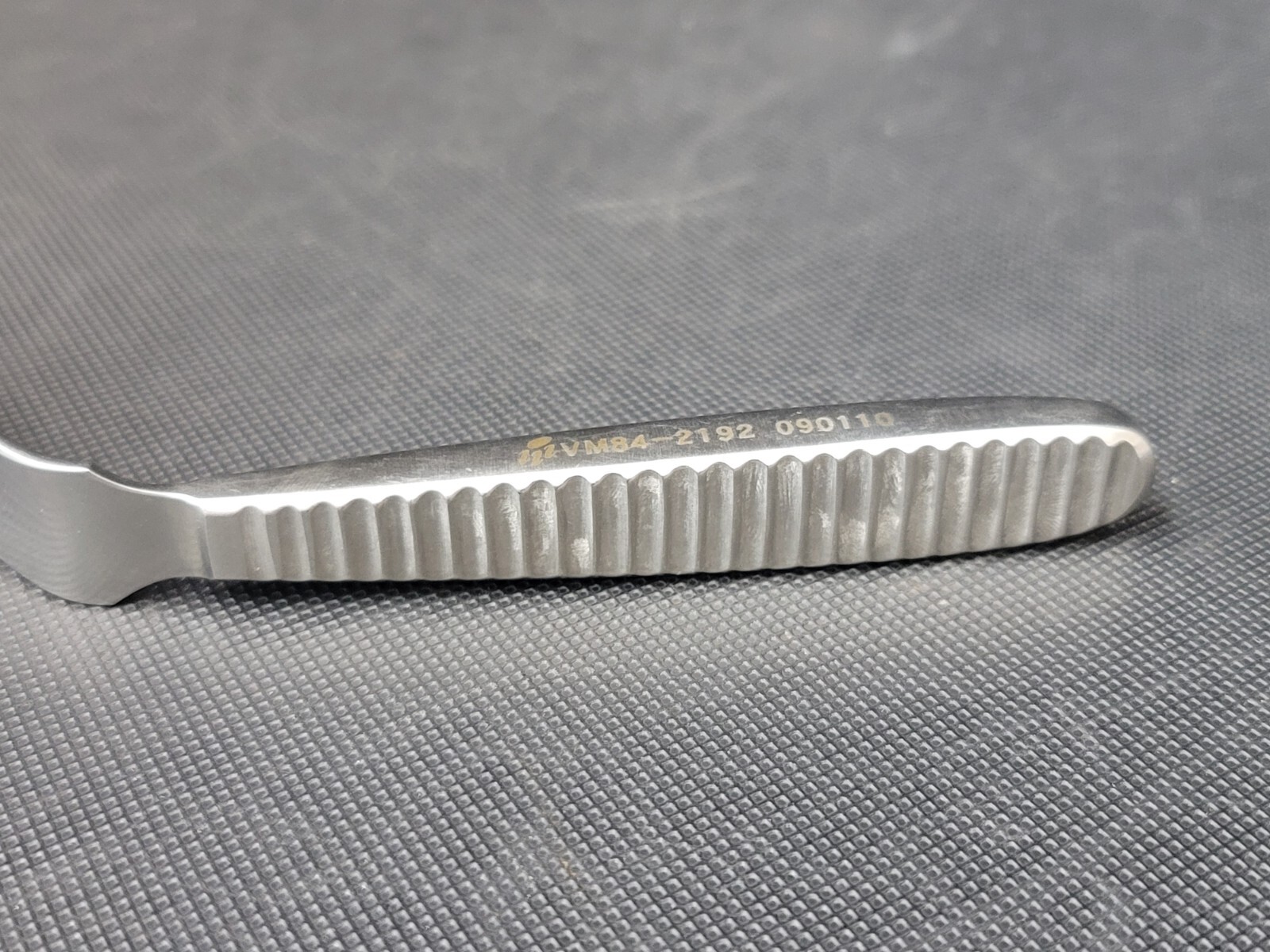 VM84-2192 Blade Retractor 18mm 7" Germany
