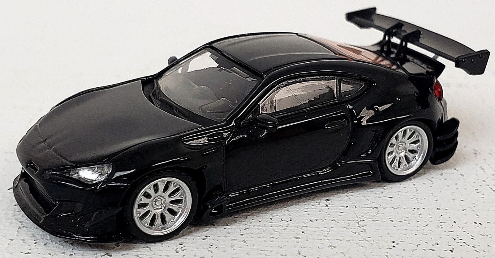 Micro City NEW HO 1/87 Scale Toyota GT86 in Black Finish with Aluminum Rims