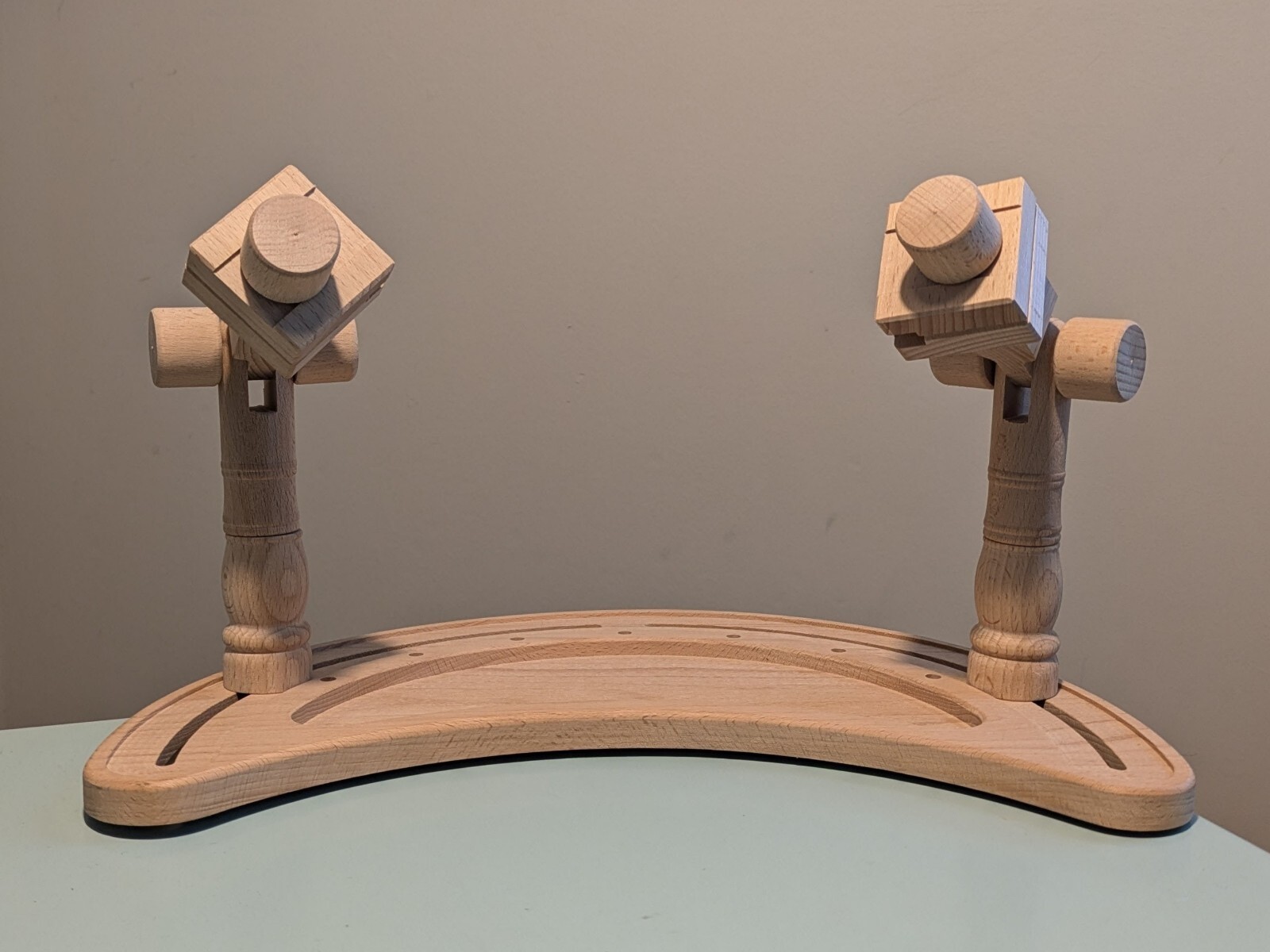 Framework for Cross Stitch, 180 Degrees Rotating Embroidery Frame Rack - Wood