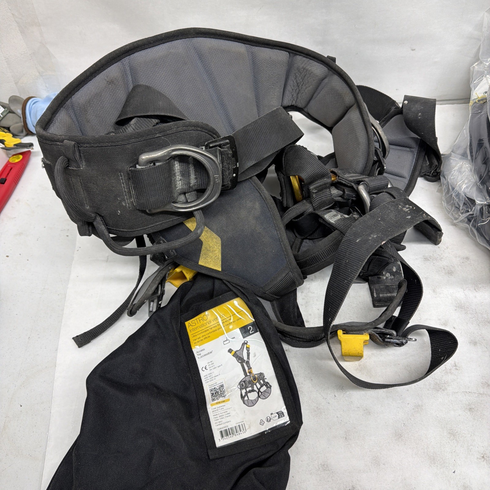 USED Petzl Astro International Full Body Rope Access Harness Size 2