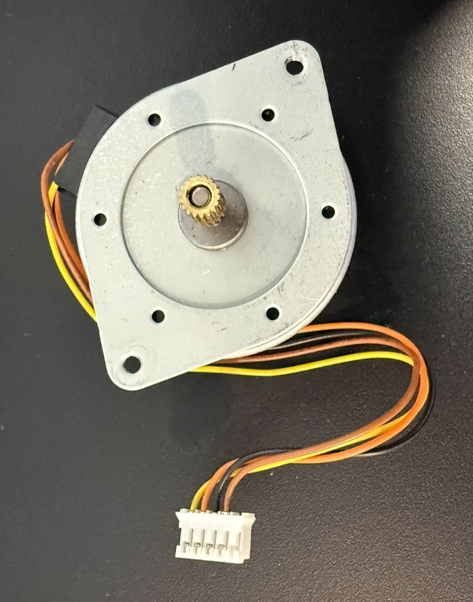 OKI Okidata KCL42SLM520A Stepper Motor, 24VDC, 7.5°/STEP, 7.6 Ohm 0422AP1
