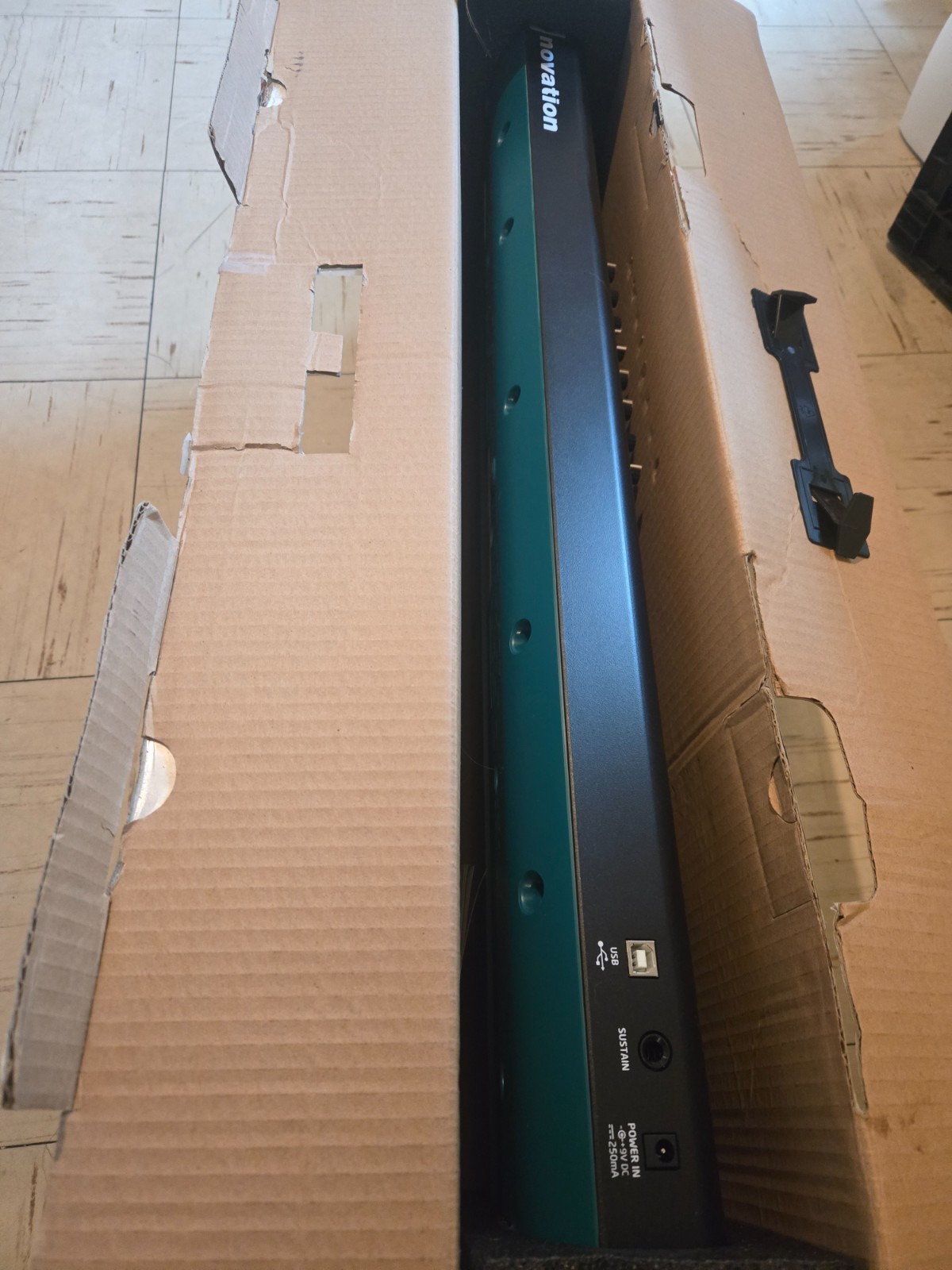Novation Launchkey 49 Keyboard Controller Open Box NEW
