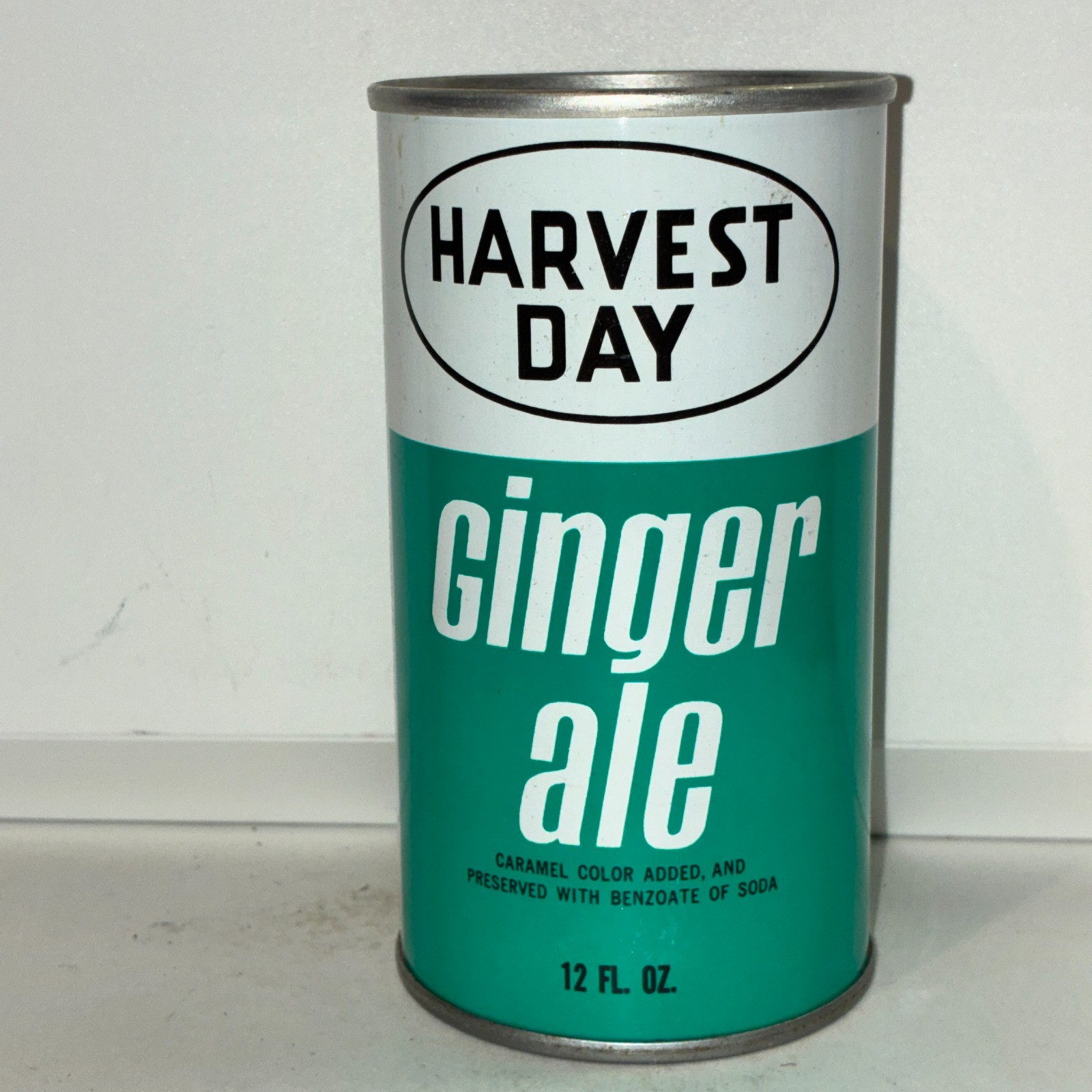 Harvest Day Ginger Ale Soda can