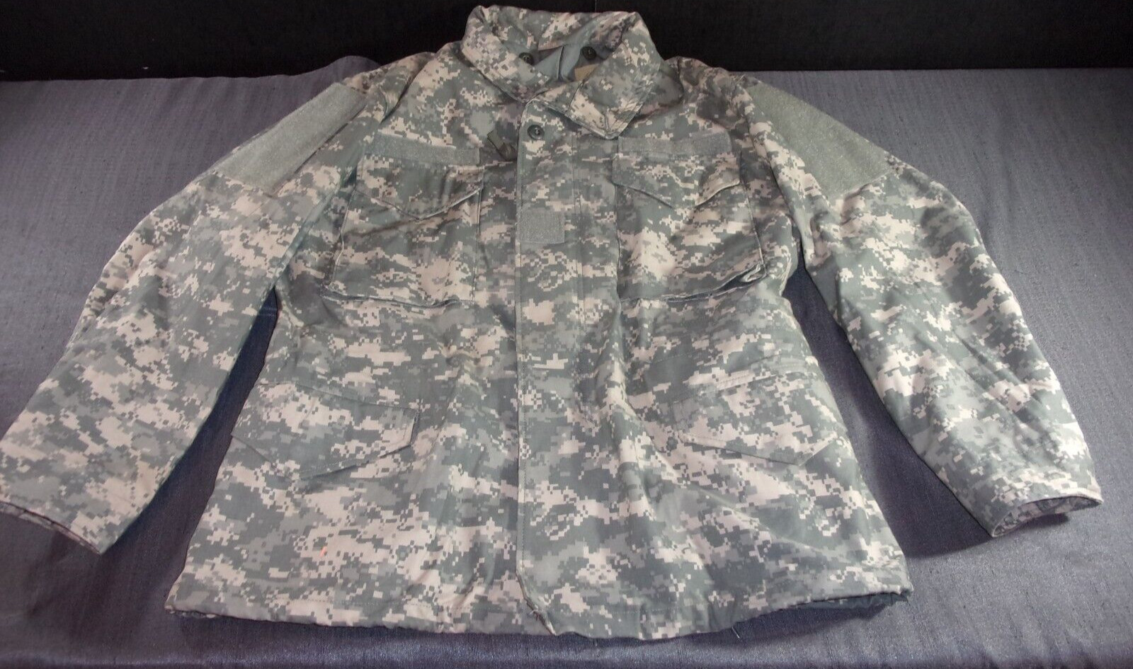 USGI M-65 ACU DIGITAL UNIVERSAL CAMO COLD WEATHER FIELD JACKET COAT MEDIUM SHORT