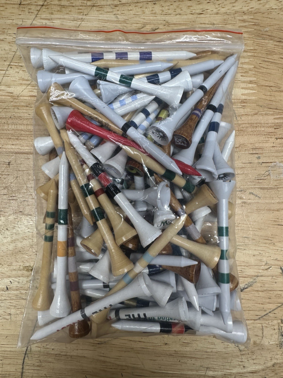 Golf Tees 200 Pack Plastic & Wood Random Assorted 200 Golf Tees 2 3/4 3 1/4