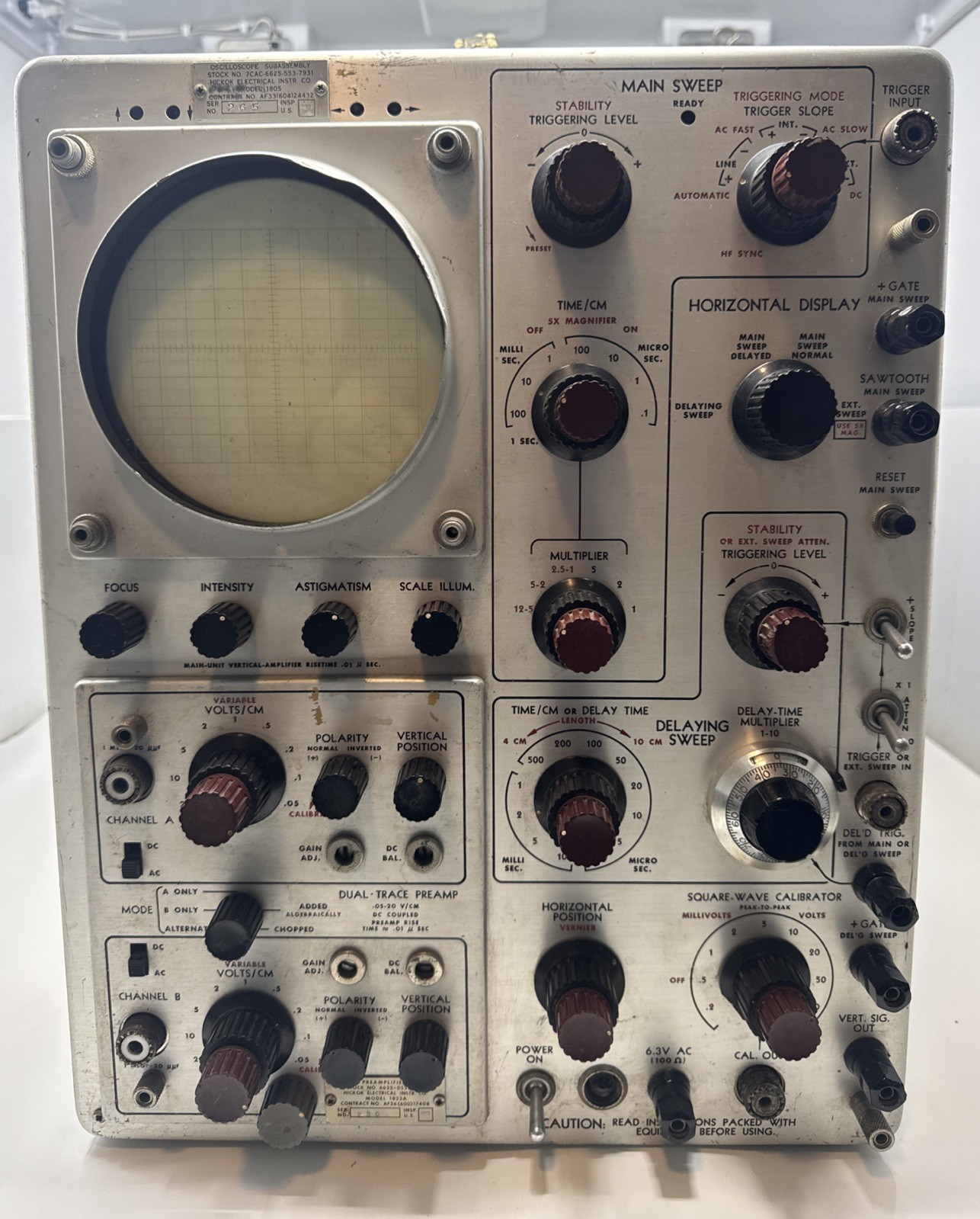 VINTAGE Rare HICKOK Vacuum Tube Oscilloscope Model 1805 Dual Trace - Works Read