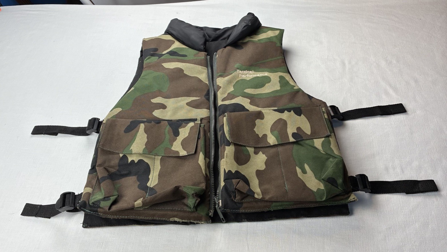 Tactical Perf Padded Reversible Camo/Black Vest Multi-Pockets Size Adjustable