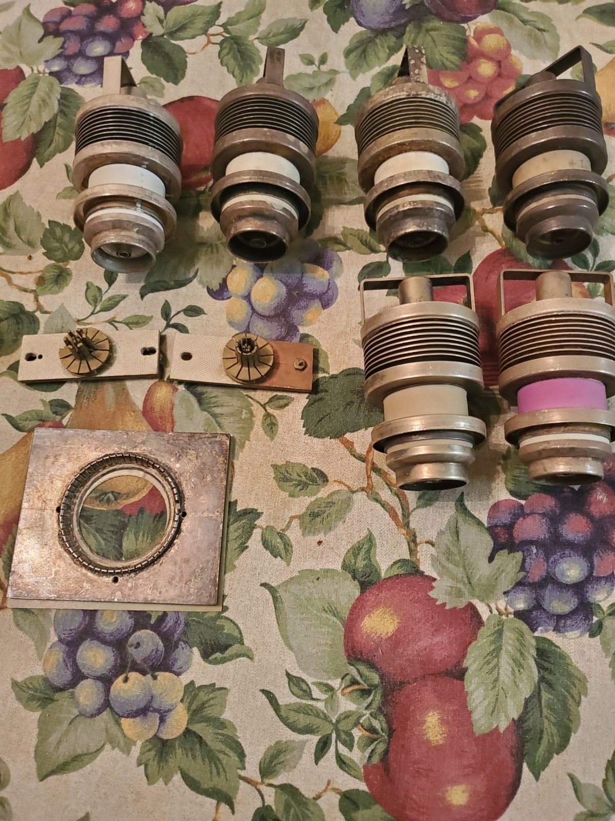 6283 Vaccum Transmitting Tubes