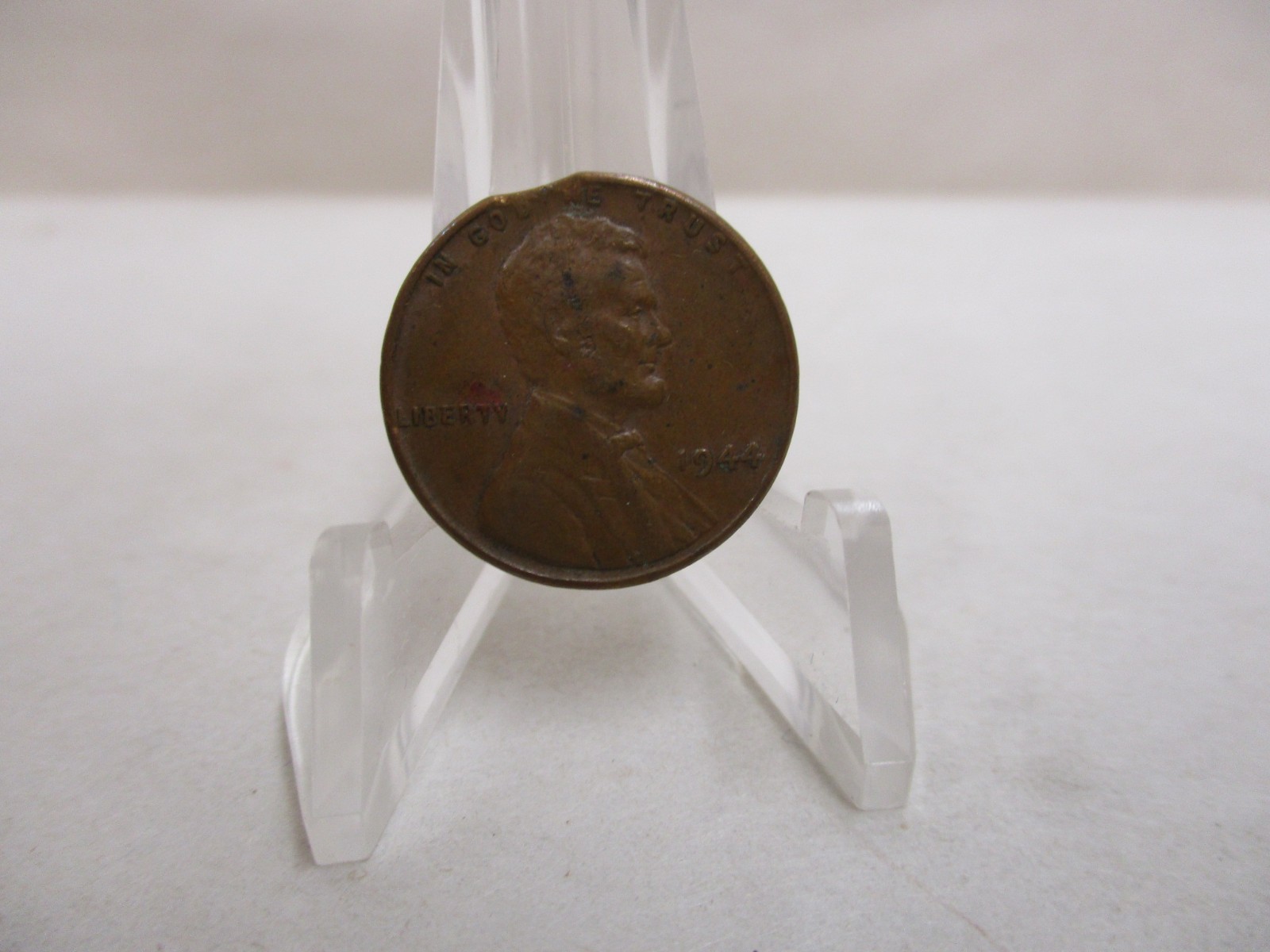 Collectible U.S. United States Error Coin 1944 Lincoln Cent W/ Small Curve Clip