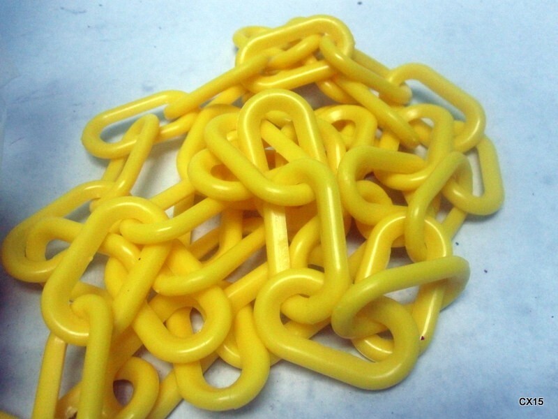 MR Chain 50002-25 Plastic Chain,2" Size,25 Ft. L,Yellow
