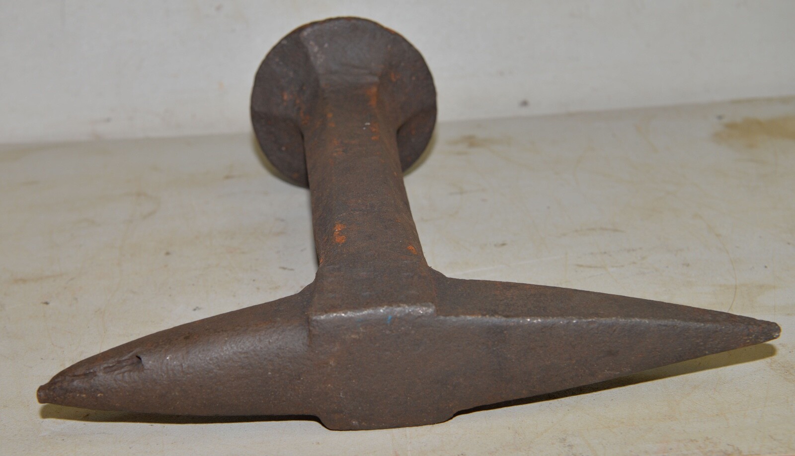 German hand forged 47 lb shield anvil blacksmith primitive stake Bickern tool