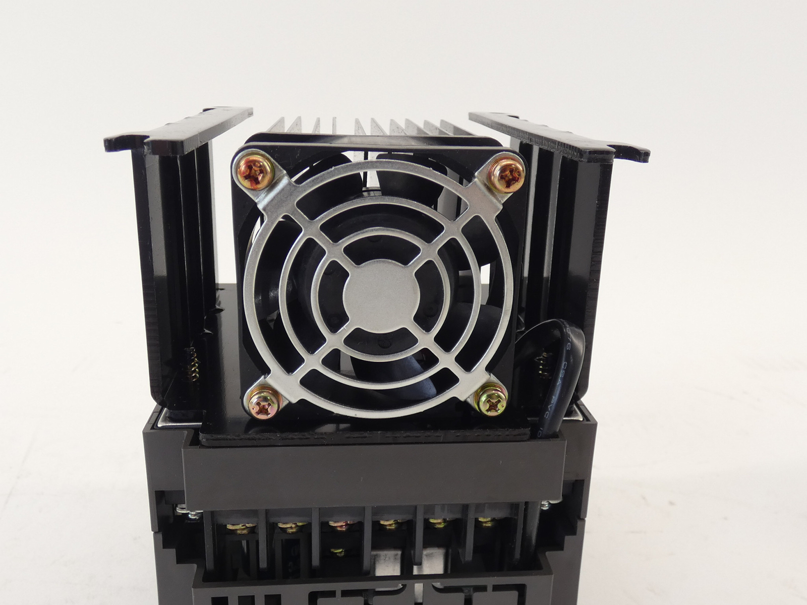 2HP Saftronics PC102002-9 Mini-Vector AC Drive 200-230V 11.1A 3PH PC10E1ST320...