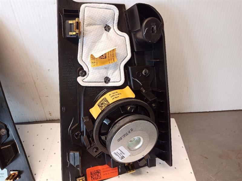 2023 ESCALADE ESV Trim Speakers, 1 pair, 10861782