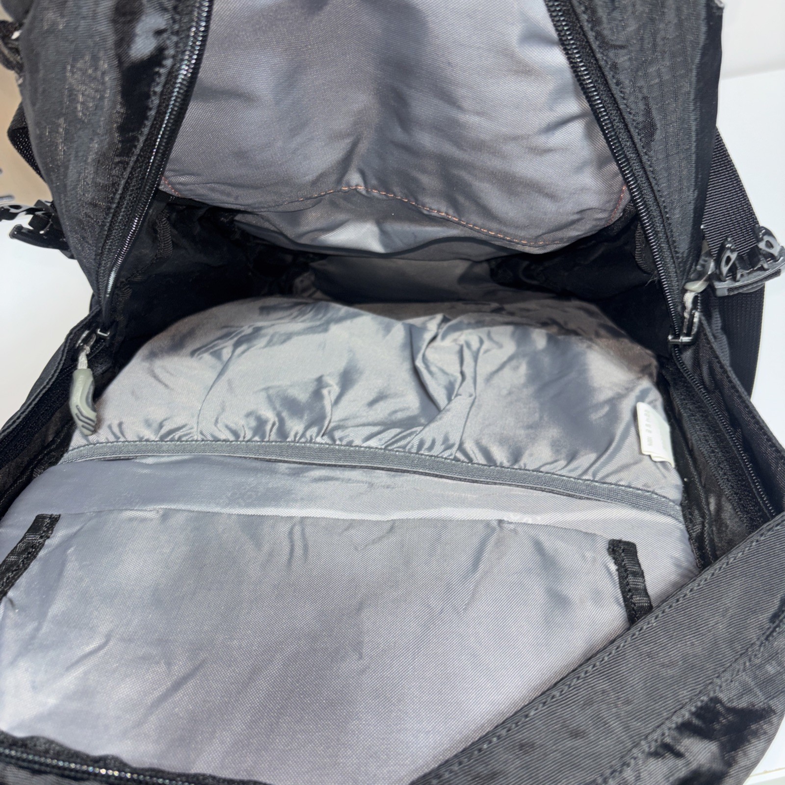 KOLON SPORT 25 lightweight, functional daypack-backpack